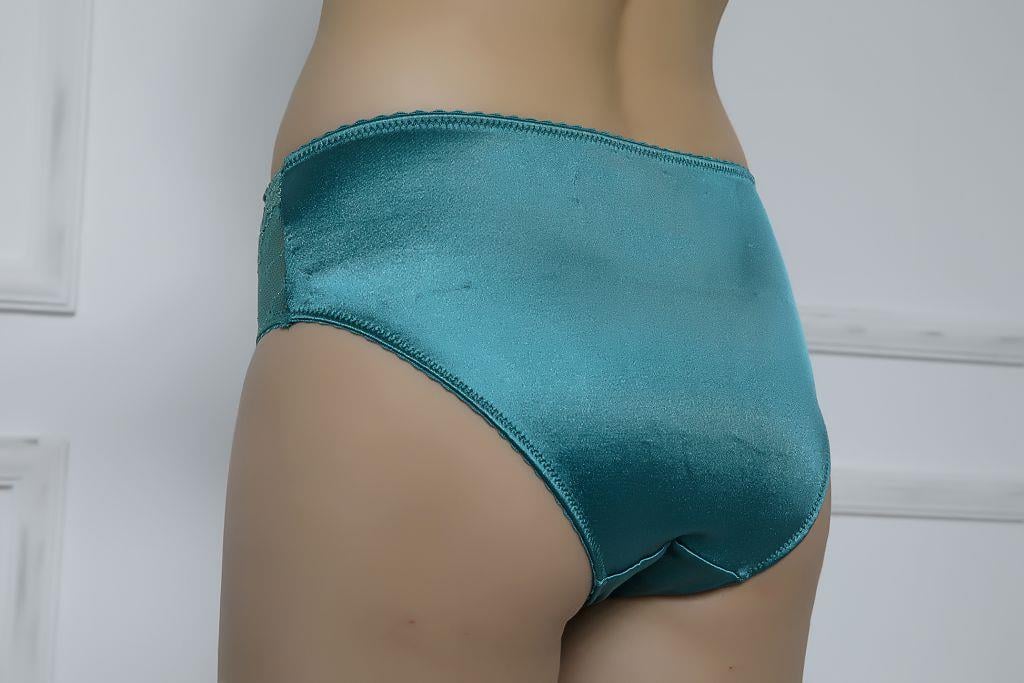 MOONLİGHT 3114 DANTEL DETAYLI SLİP KÜLOT