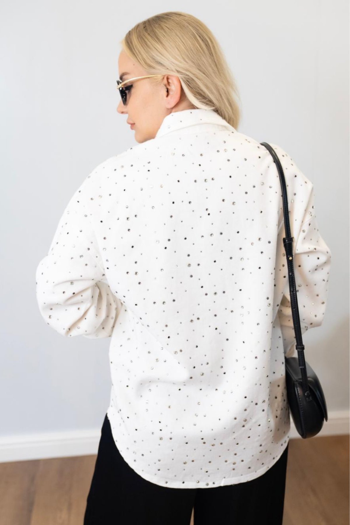 Apat Beyaz Oversize Taş İşlemeli Denim Ceket