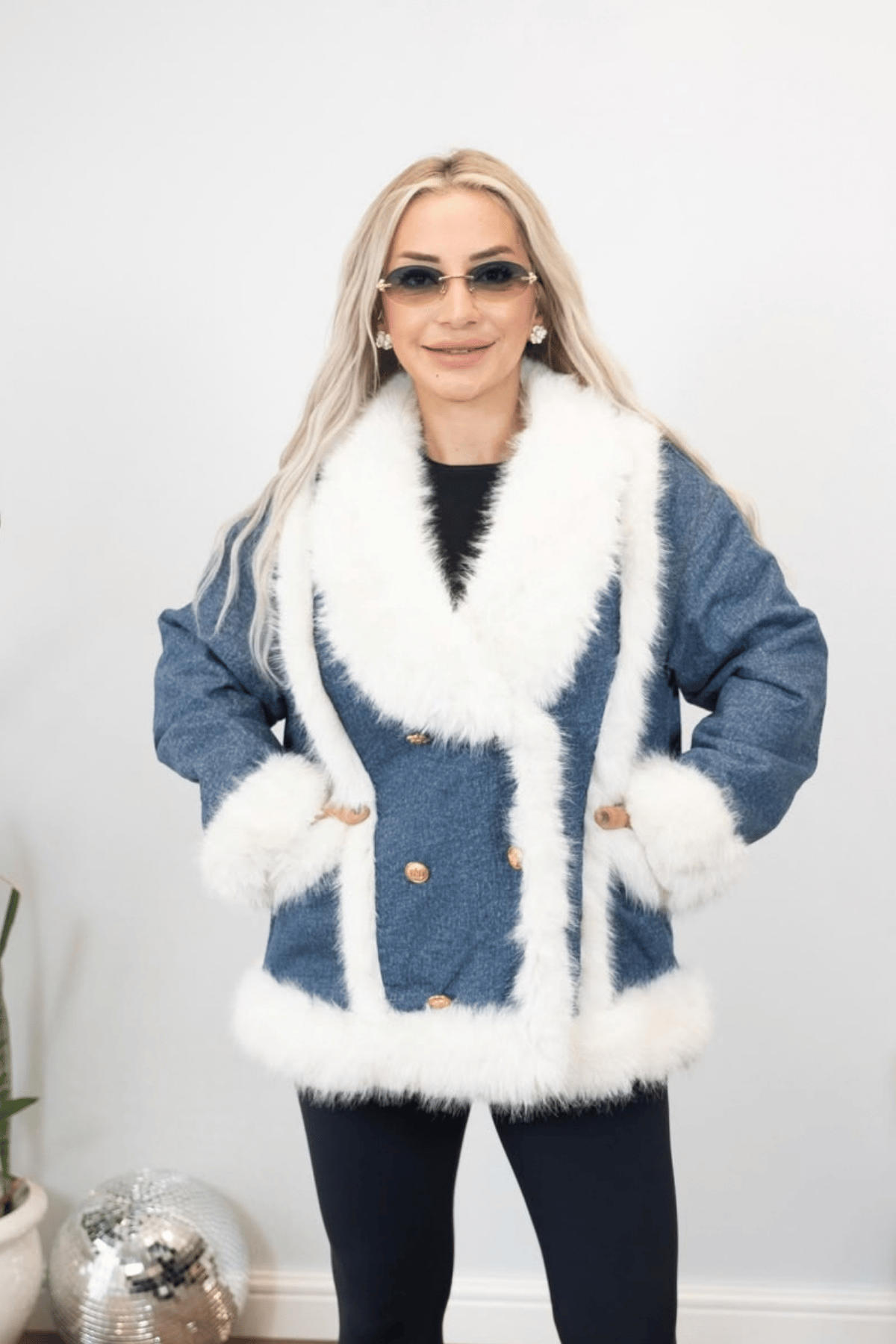 Beyaz Kürklü Denim Ceket