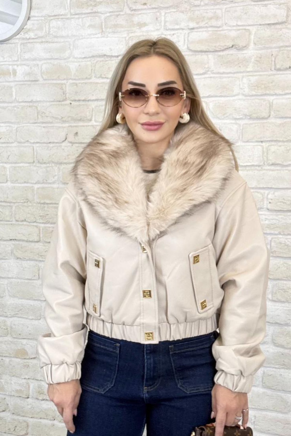 İthal Yakası Kürklü Bej Kadın Mont