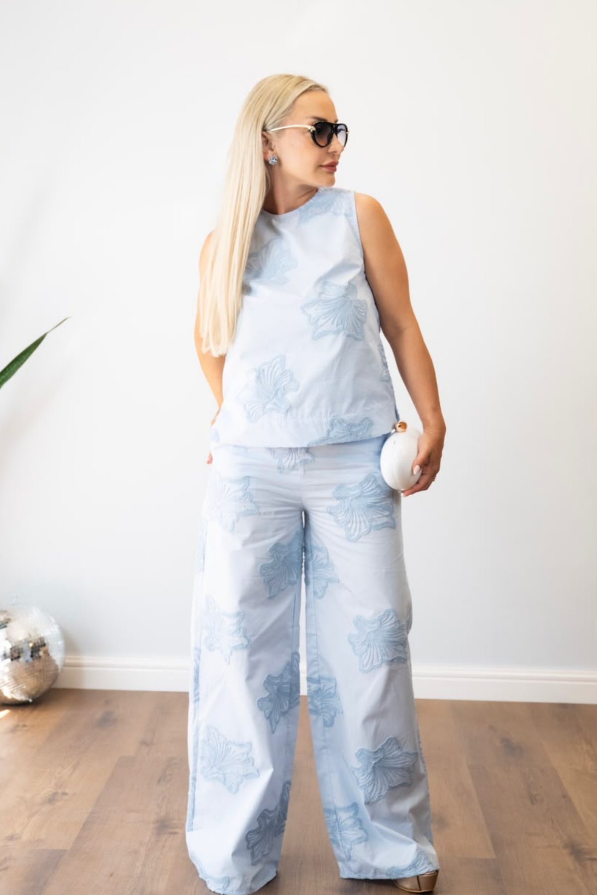 Kadın Mavi Nakış İşlemeli İkili Takım - Beli Lastikli Geniş Paça Pantolon Bluz Kombin