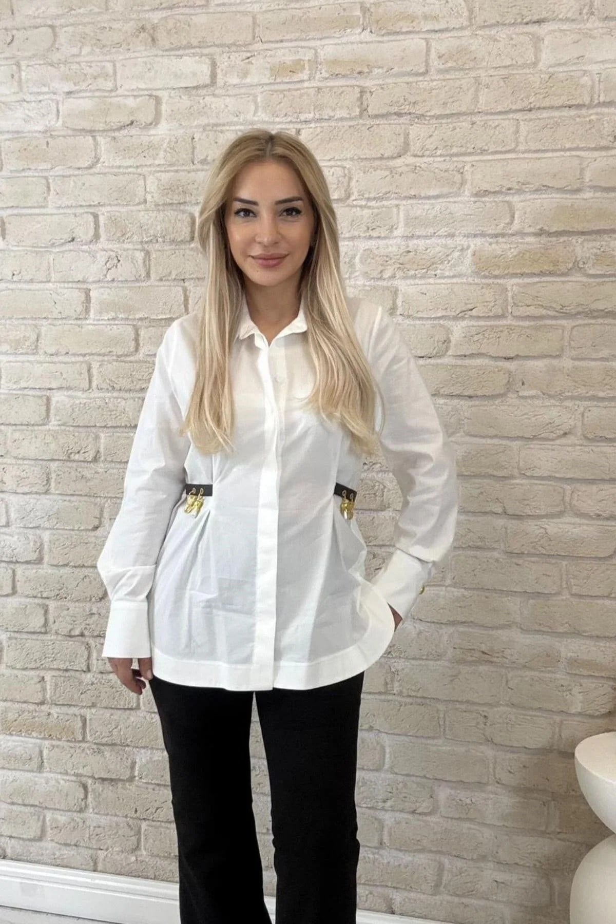 Roxelle İthal Tasarım Beyaz Gömlek - Özel Dokulu Pamuklu Premium Kadın Gömlek