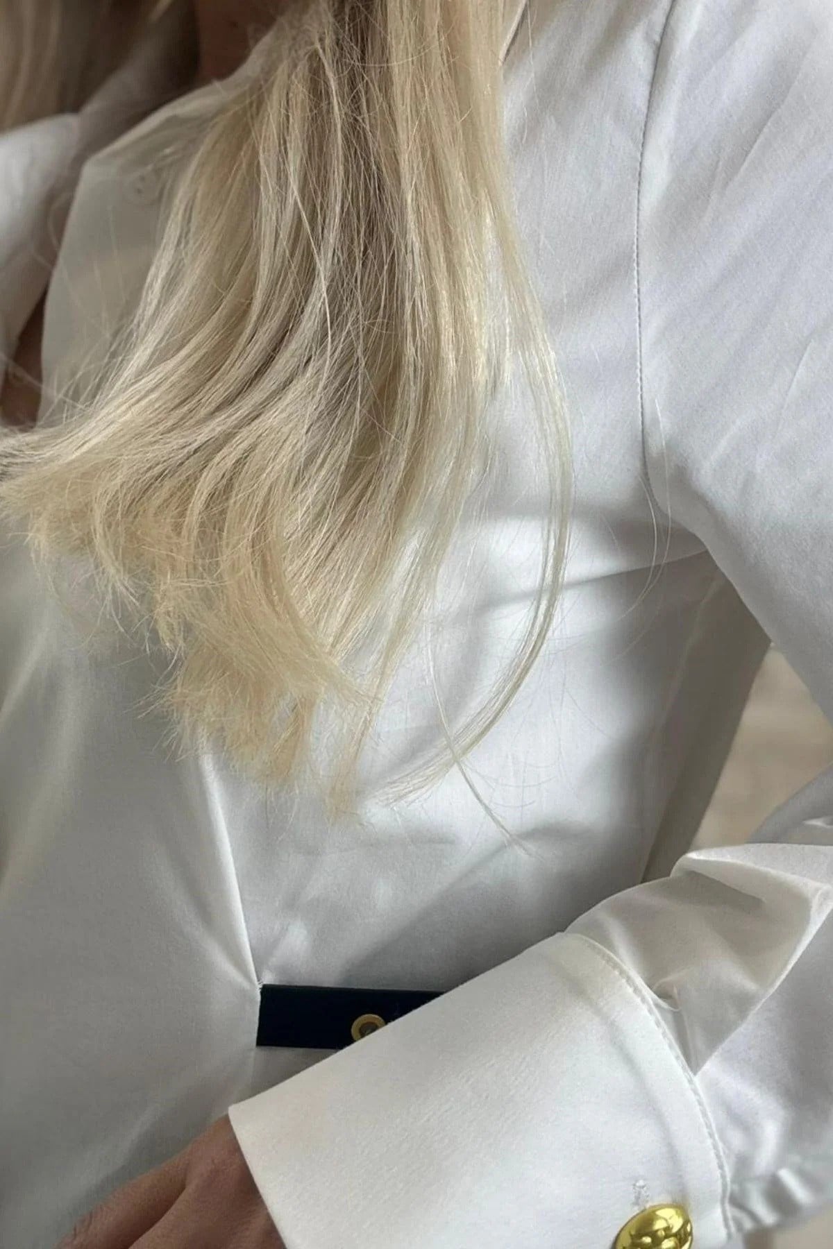 Roxelle İthal Tasarım Beyaz Gömlek - Özel Dokulu Pamuklu Premium Kadın Gömlek
