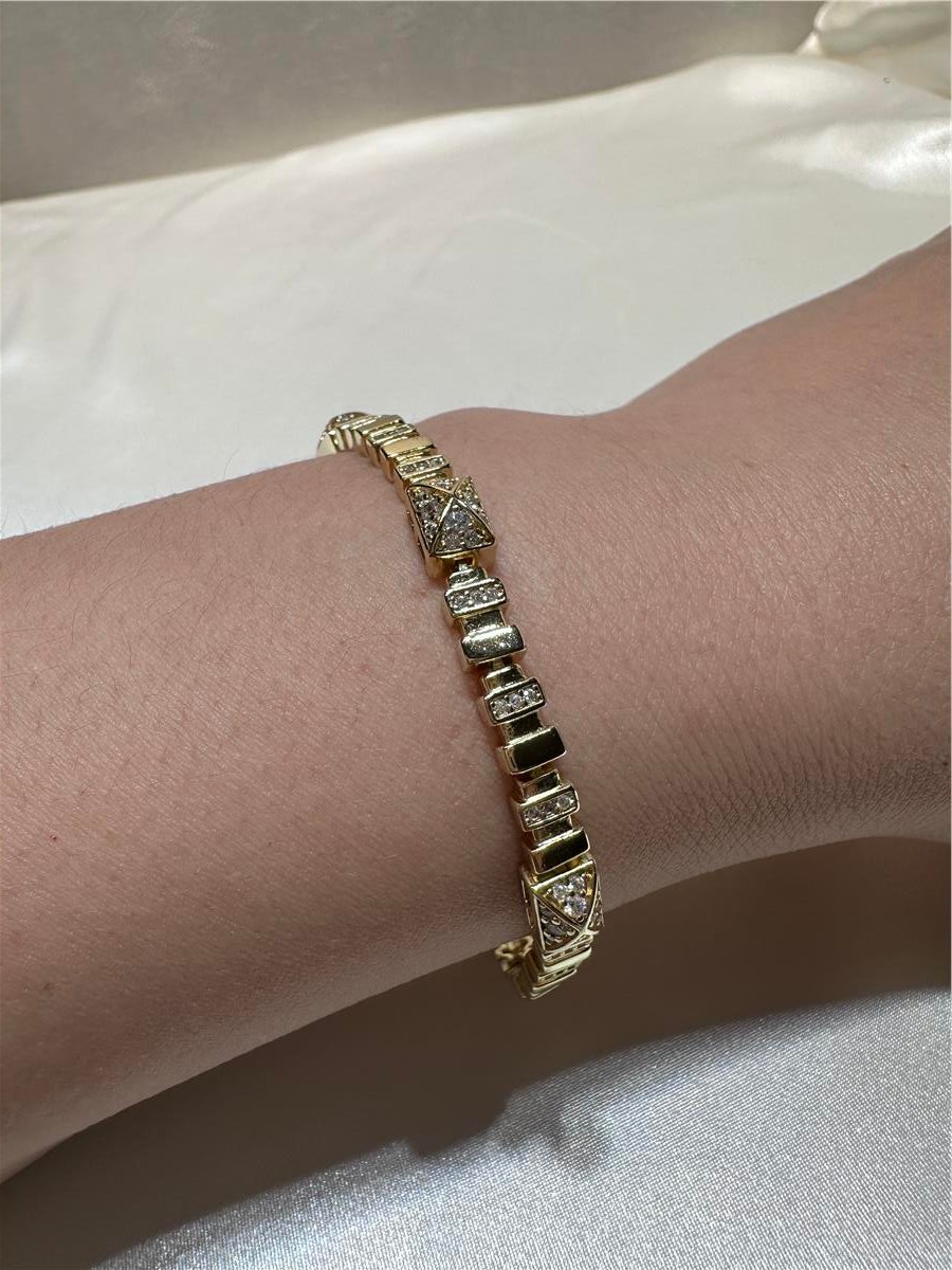 Gold Uzay Model Zirkon Taşlı 14.K