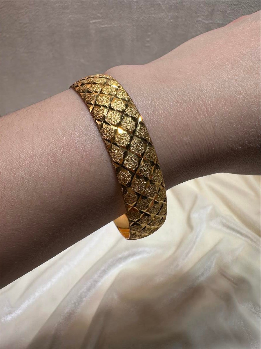 Pirinç  Üzerine Altın Kaplama  22 Ayar (7 Cm Ölçü ) 1.2 Cm Genişlik Model Baklava Dilimi Bilezik 