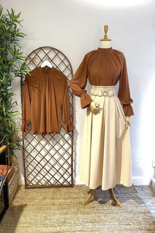 Bileği Fırfır Hakim Yaka Bluz