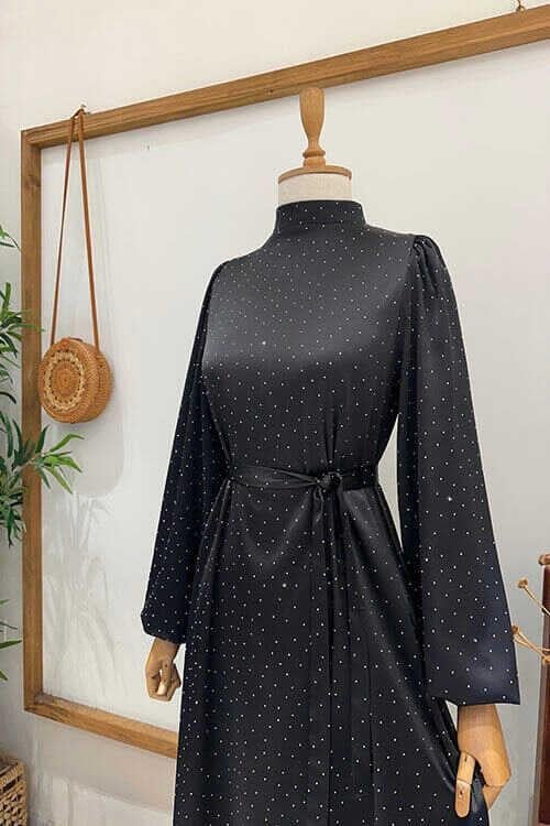 TAŞLI ÇİÇEK BROŞLU ABİYE Siyah