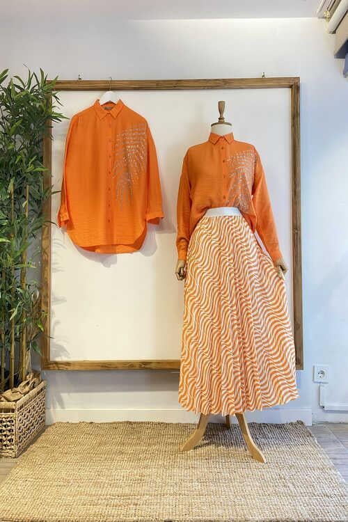 Yaprak Taşlı Gömlek