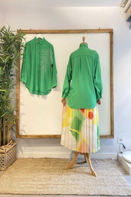 Yaprak Taşlı Gömlek