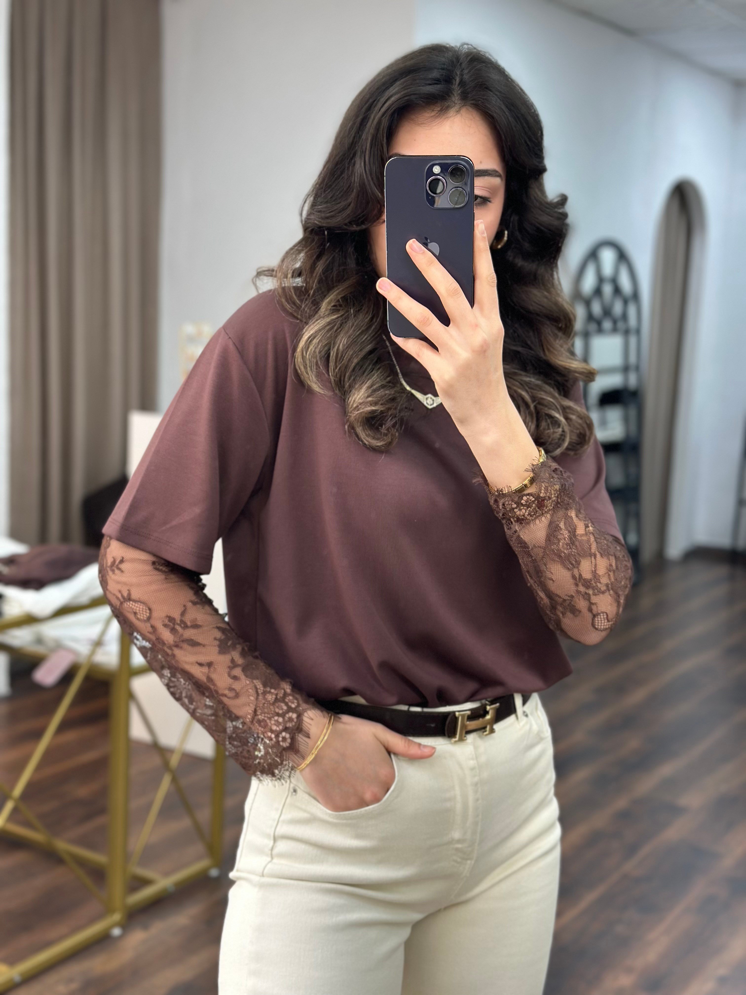 Kahverengi Dantel Kollu Modal T-shirt