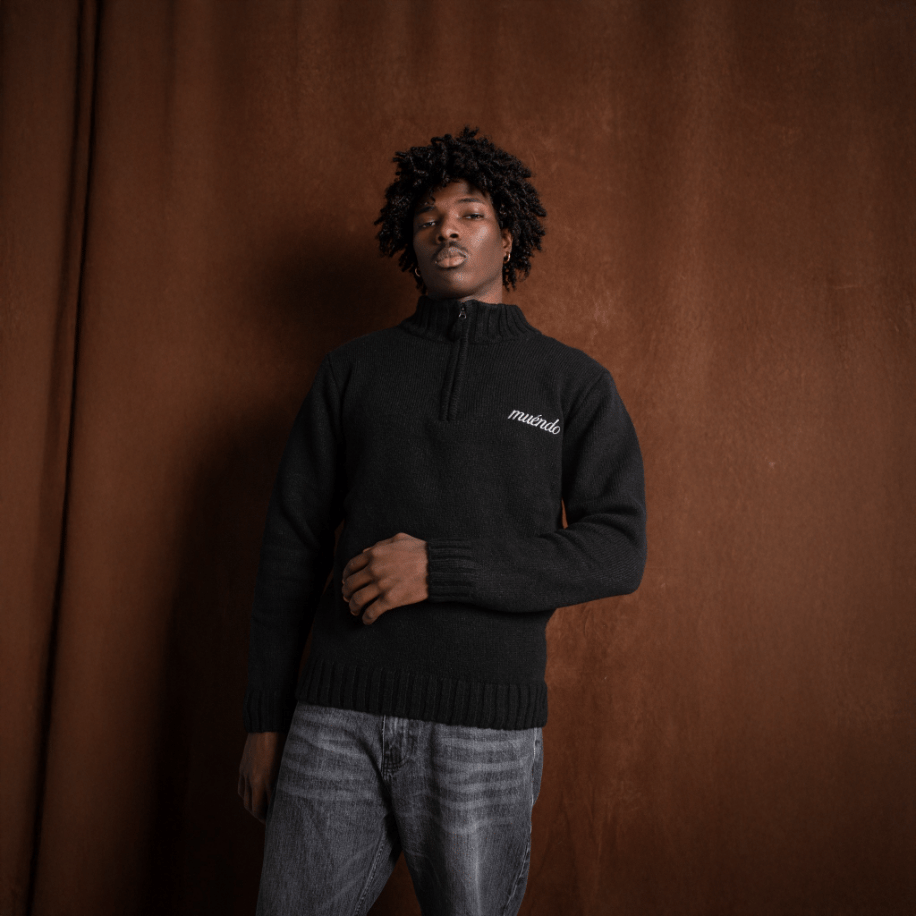 Muéndo Black Half Zipper Tricot