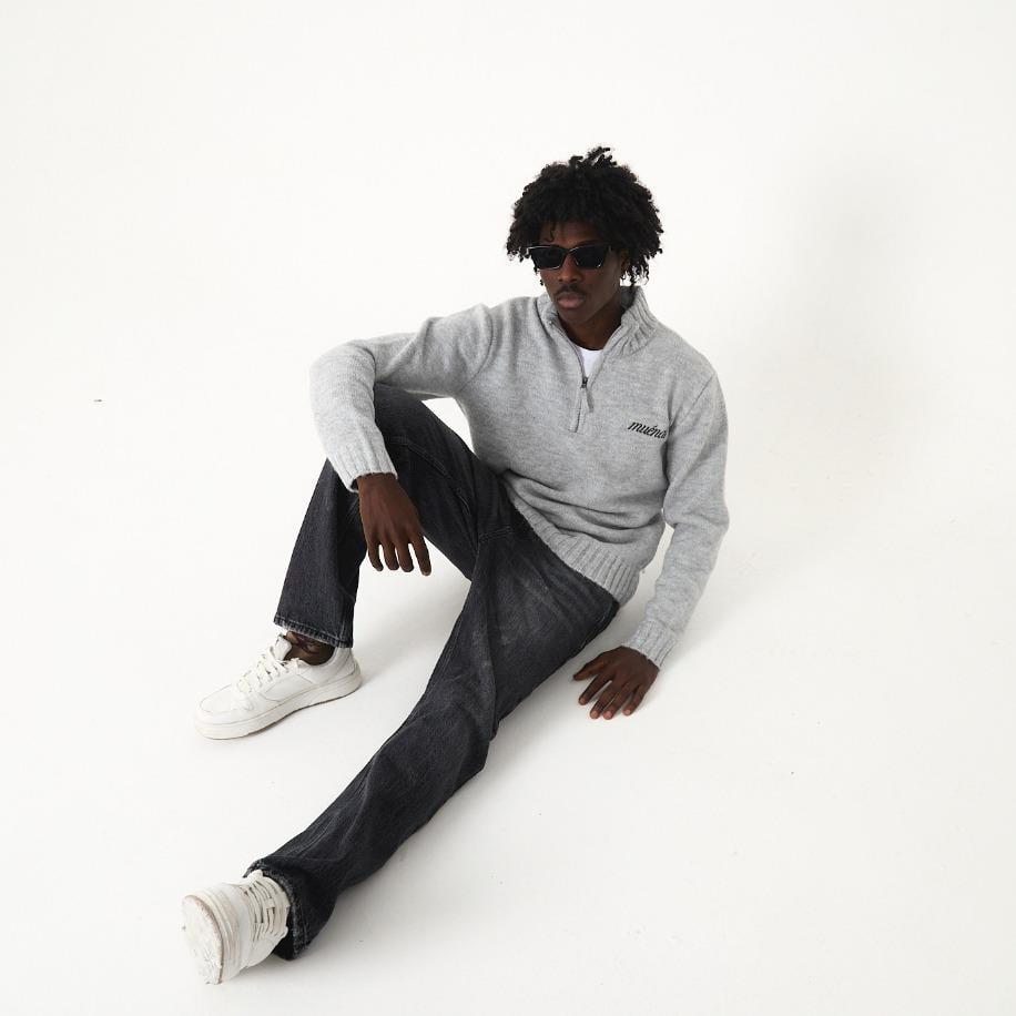 Muéndo  Grey Half Zipper Tricot