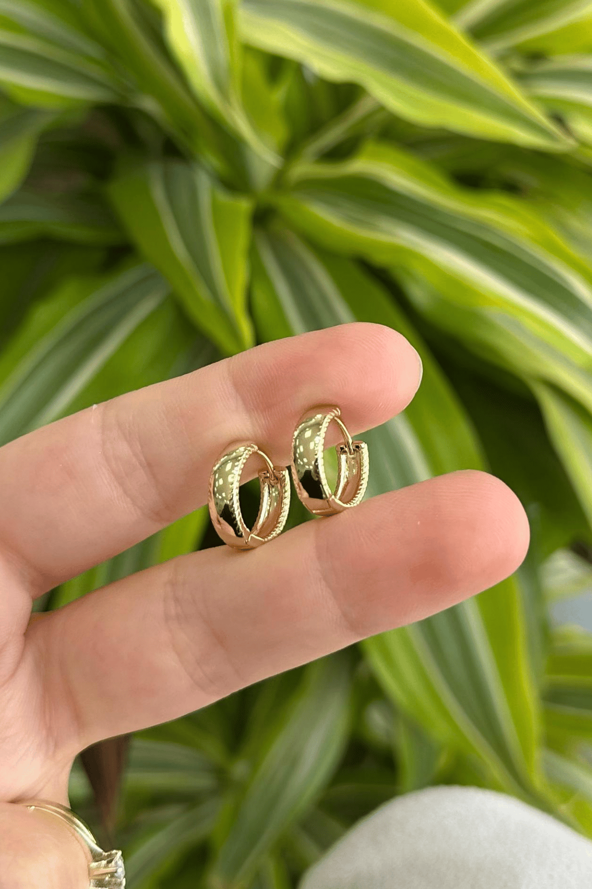 Diana Model Gold Altın Kaplama Küpe