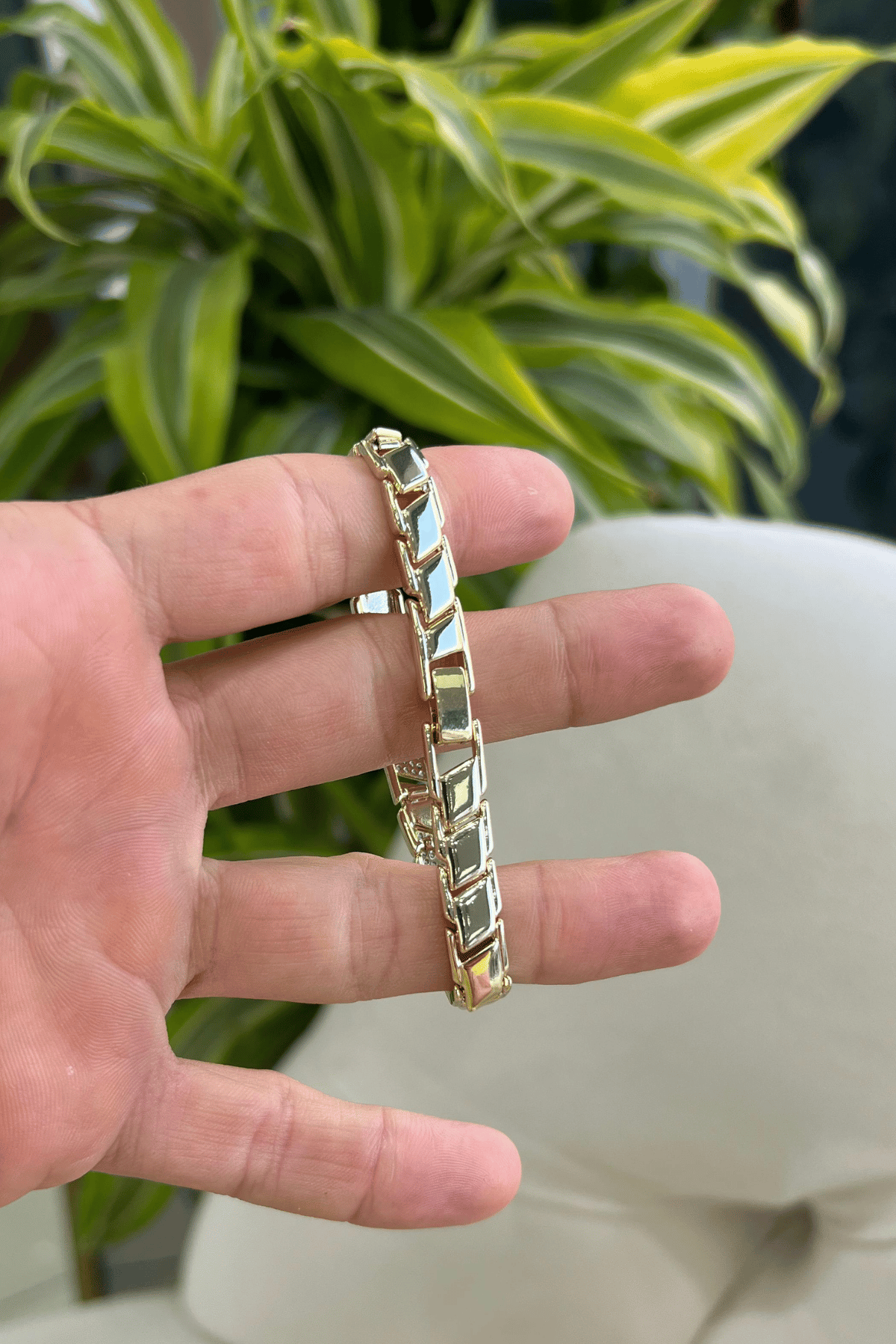 Taş Detay Çapraz Model Gold Altın Kaplama Bileklik