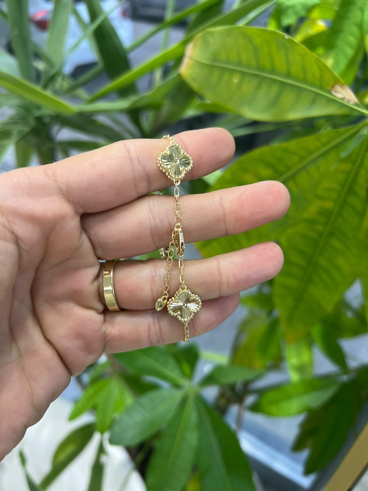 Taşlı Bağ Model Gold Altın Kaplama Bileklik