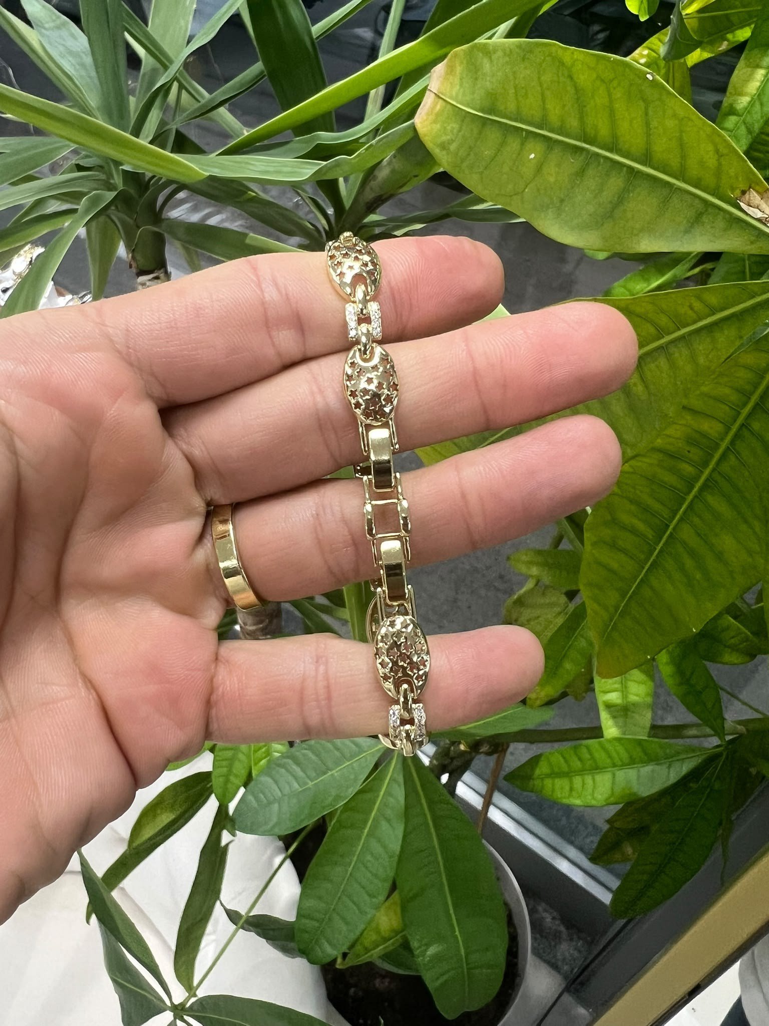 Taşlı Boncuk Model Gold Altın Kaplama Bileklik