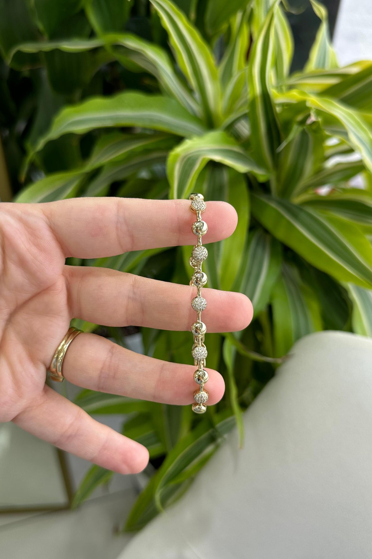 Taşlı Boncuk Model Gold Altın Kaplama Bileklik