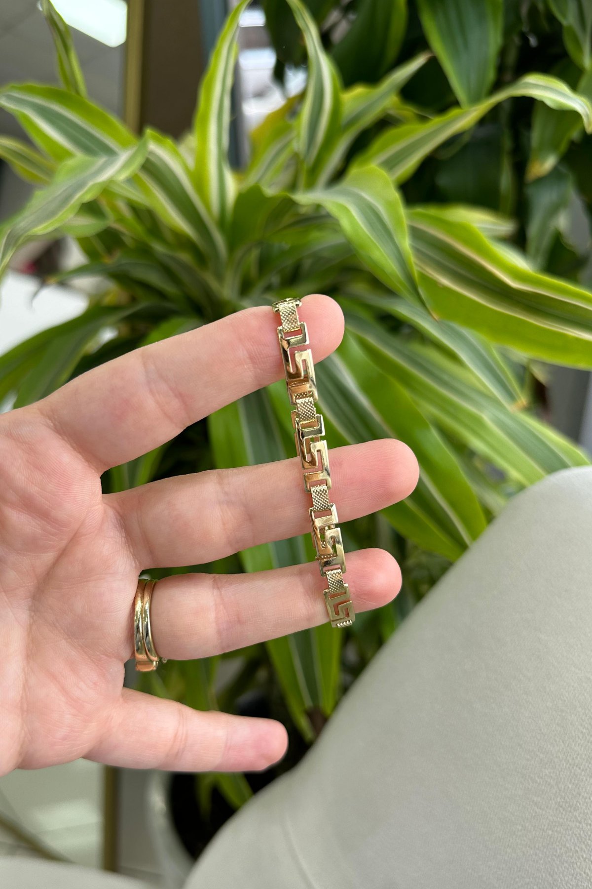 Versa Model Gold Altın Kaplama Bileklik