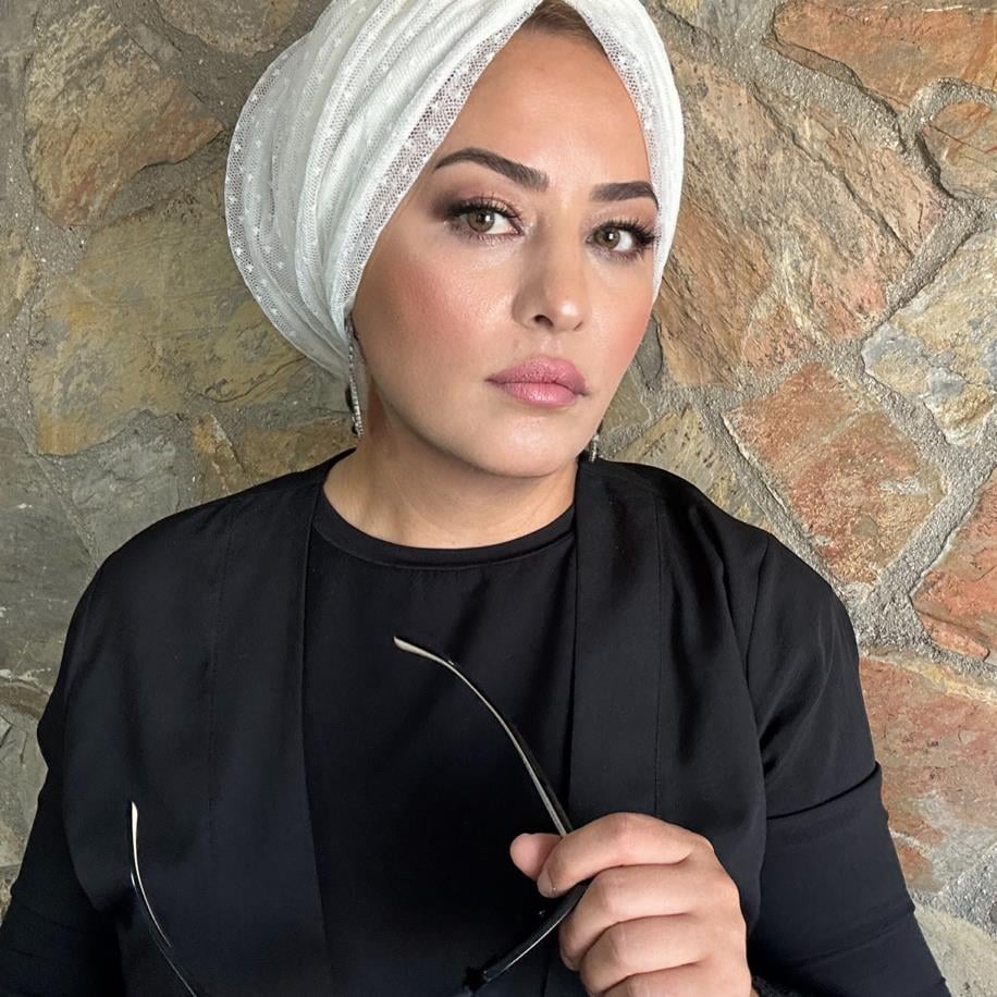 Ekru puantiyeli tüllü düğüm dolgusuz bone