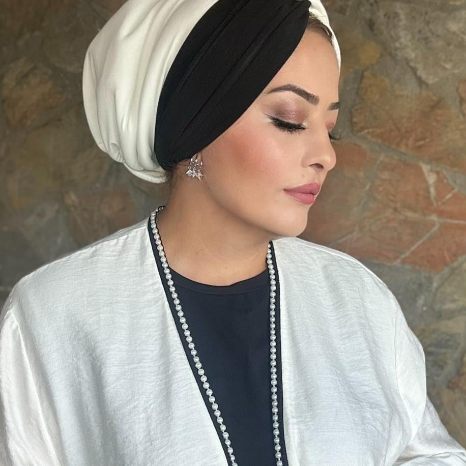 Ekru& Siyah düğüm dolgulu bone