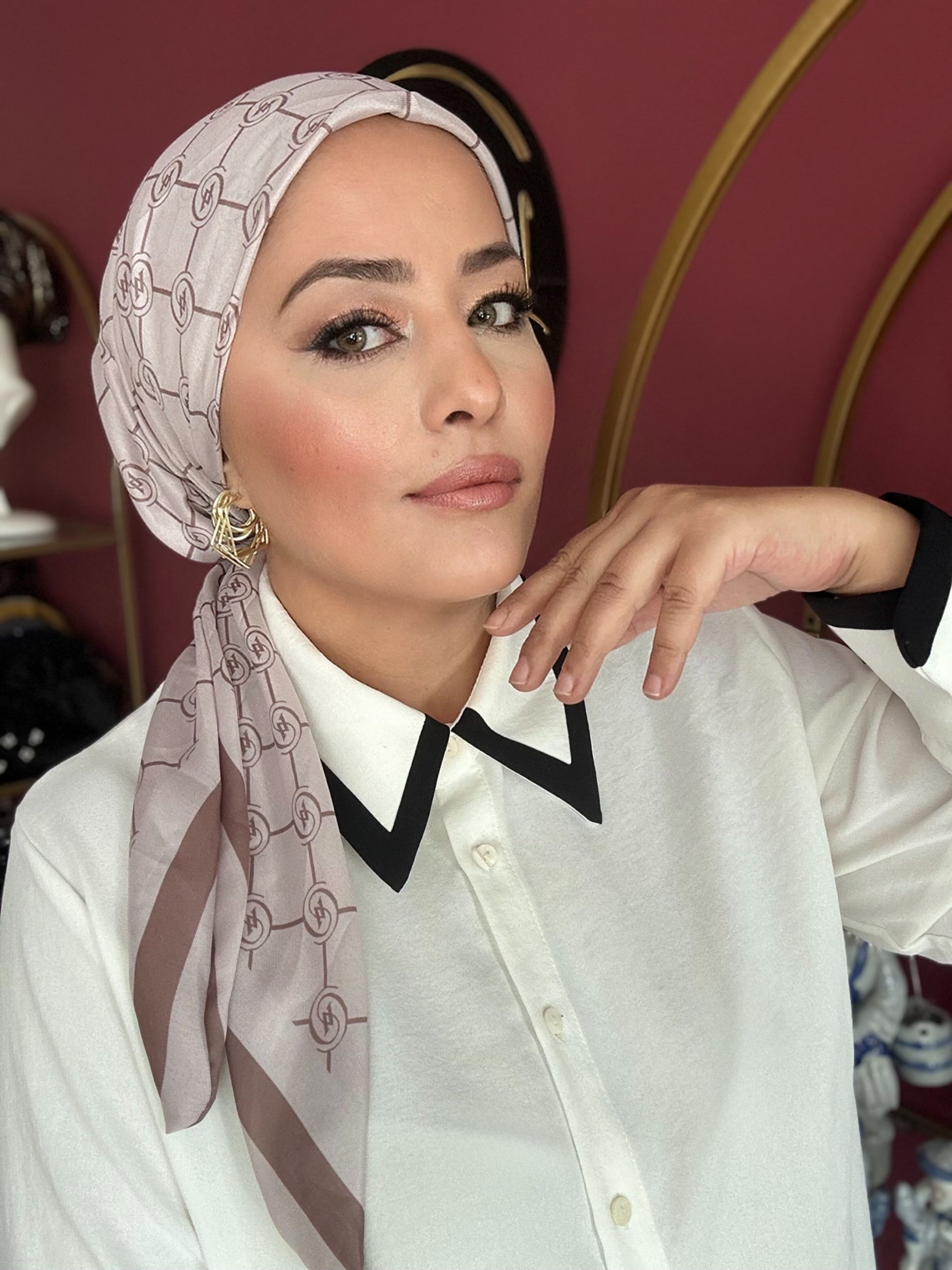 PUDRA KAHVE VK DESEN EŞARP BONE