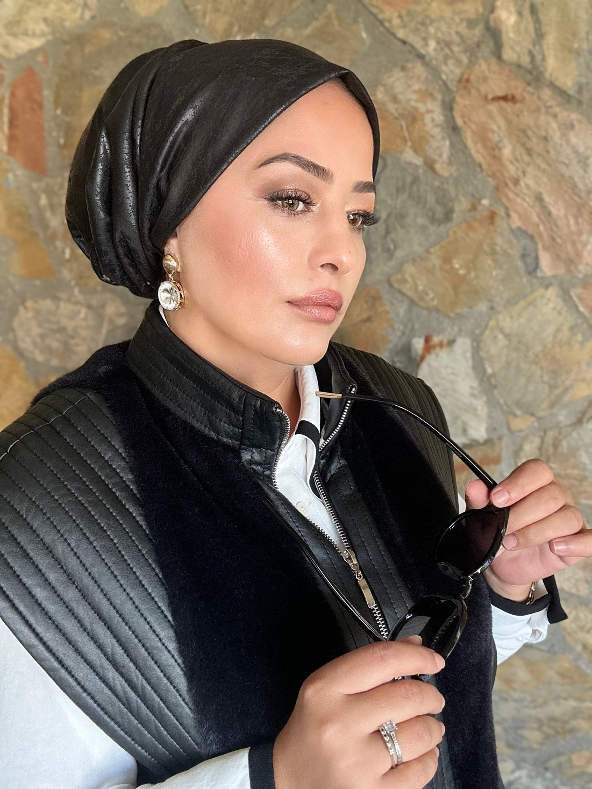 SİYAH ÇATLATMA DERİ RAYE MODEL DOLGULU BONE
