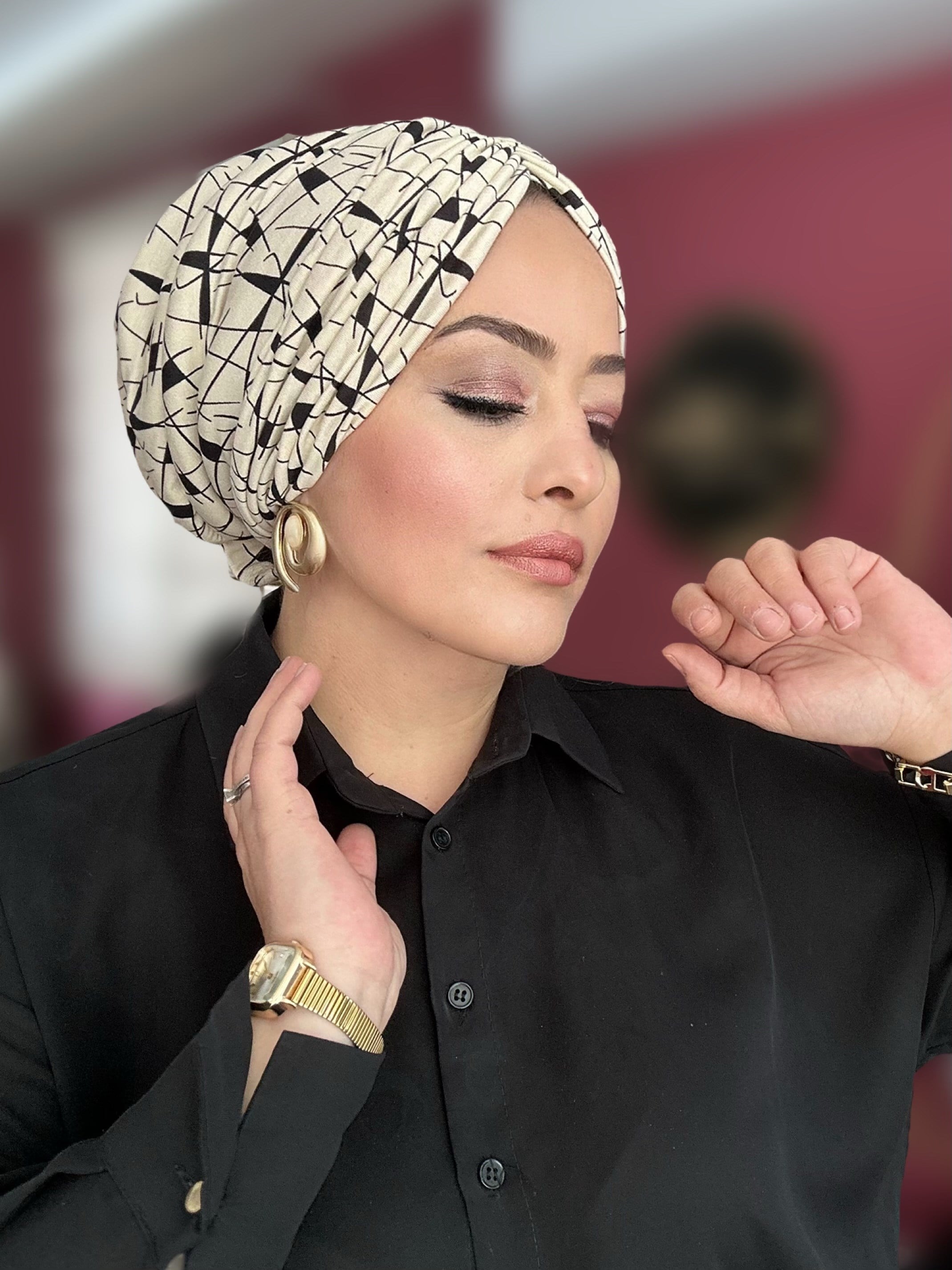 SİYAH KREM GRAFİK DESEN  DRAPE MODEL DOLGULU BONE