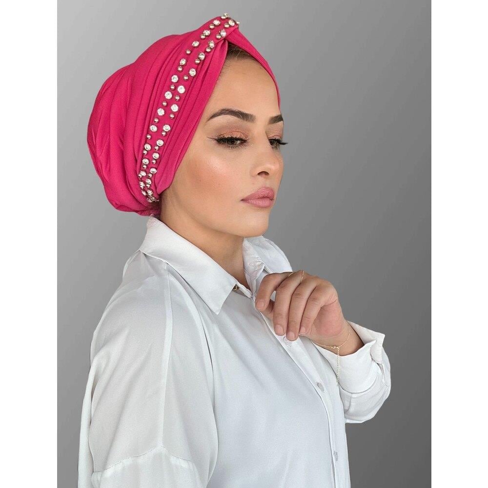 Taşlı koyu pembe düğüm dolgulu bone