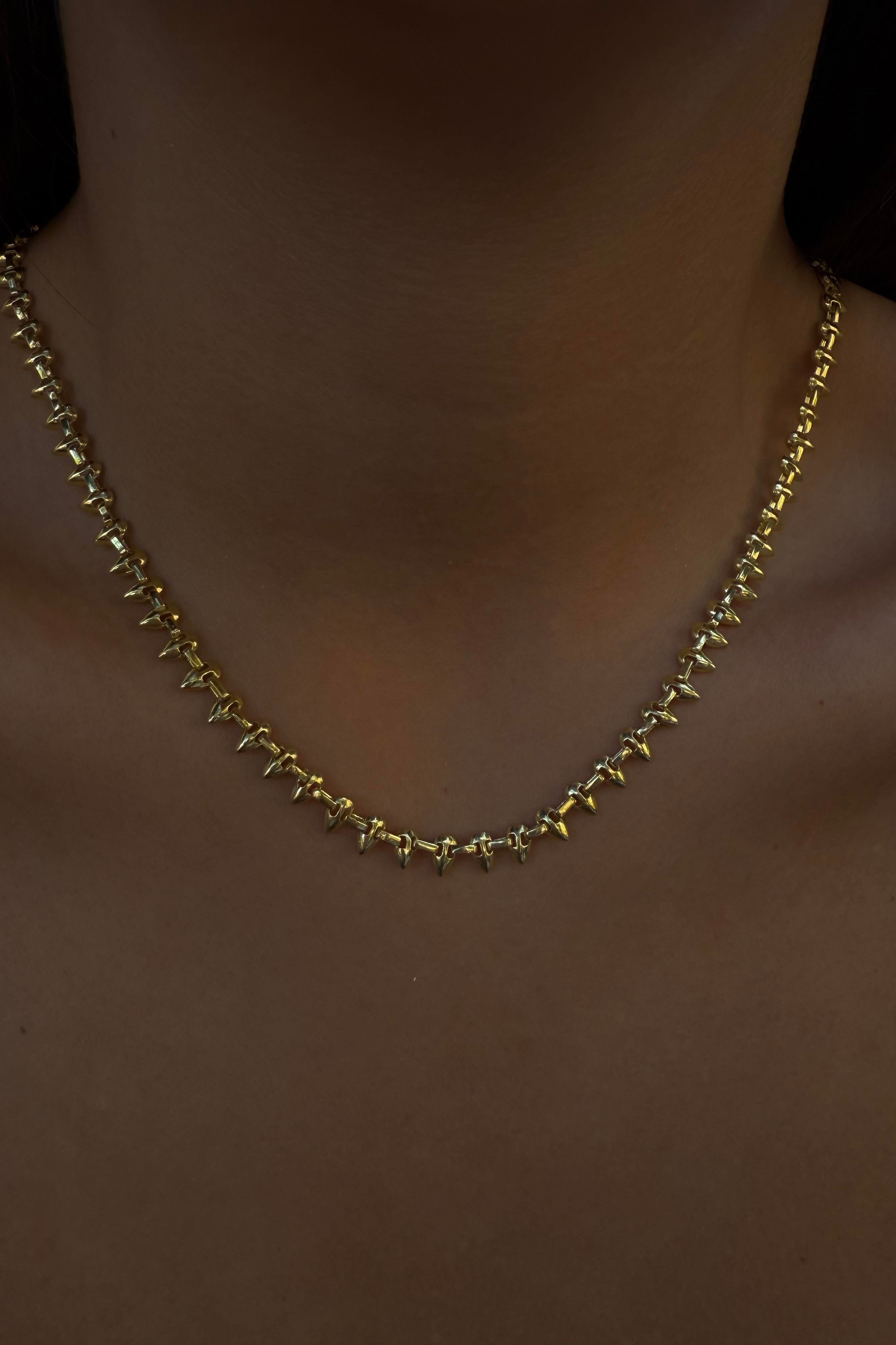 925 GÜMÜŞ/ SIRALI ŞEKİLLİ GOLD KOLYE