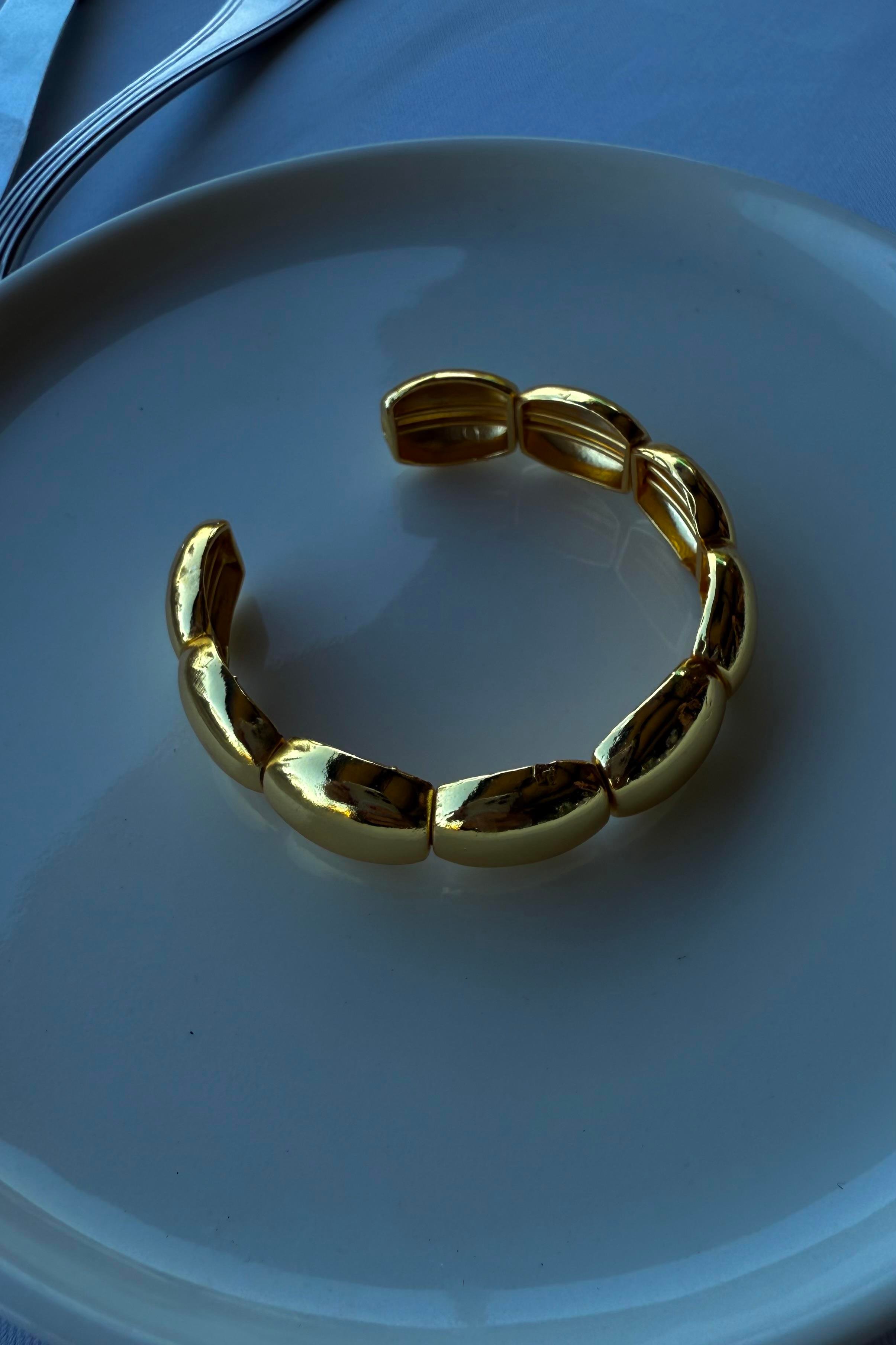 ASİMETRİK GOLD DETAY PREMİUM BİLEKLİK
