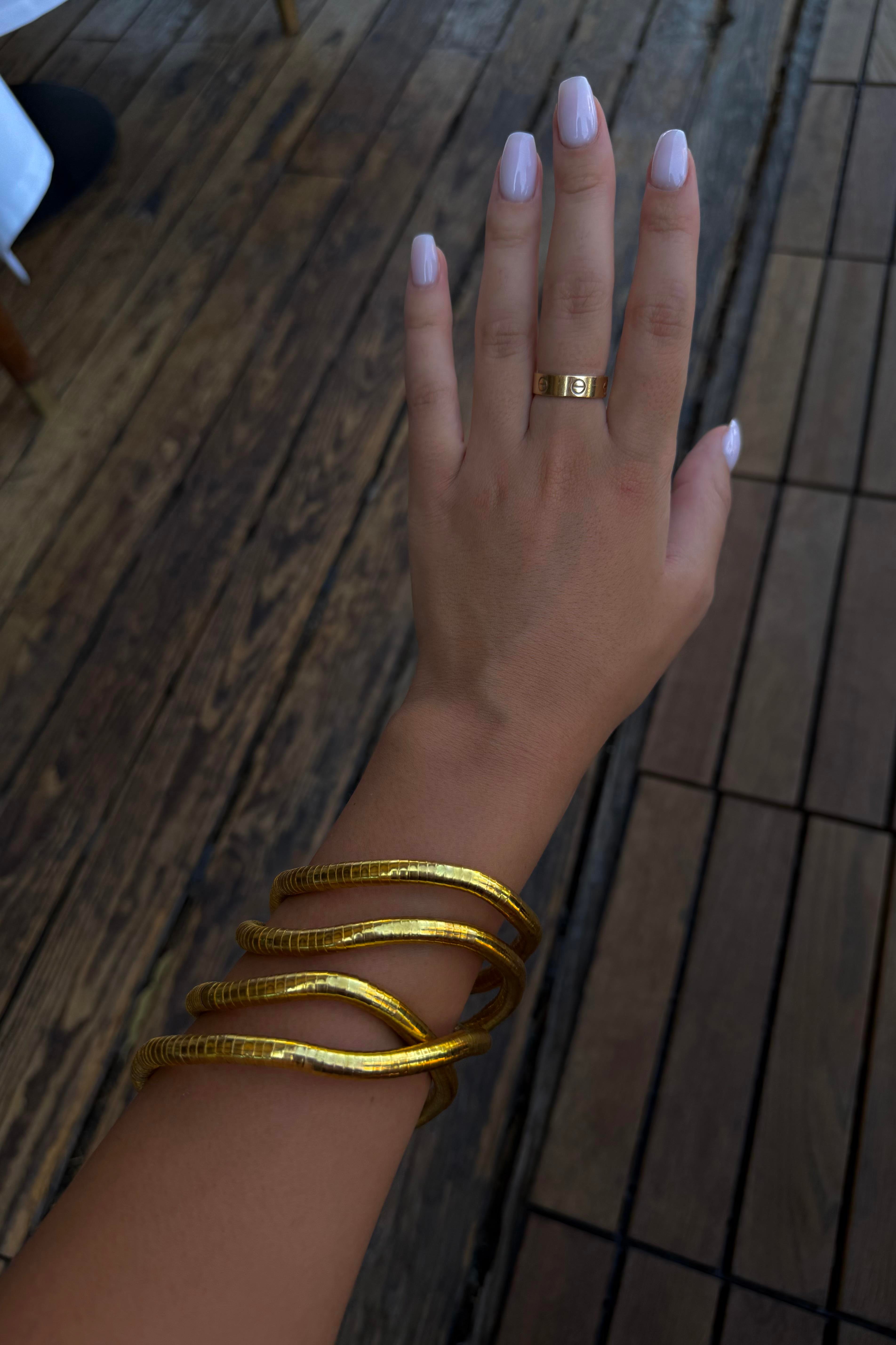 GOLD DETAYLI PREMİUM BİLEKLİK