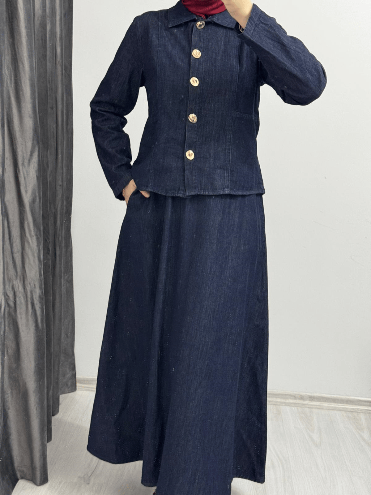 Gold Düğmeli Etekli Denim Takım