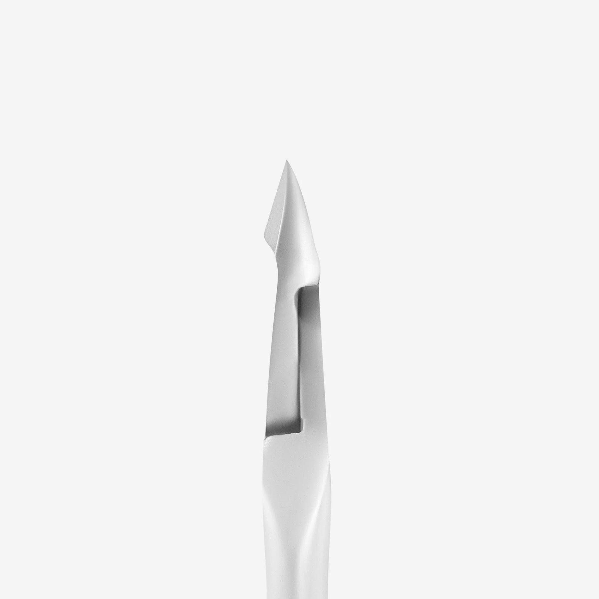 Staleks Pro Classic NC-10-6 tırnak eti pensi – 6 mm bıçak, ergonomik saplar, hafif çıkıntılı kesim, paslanmaz çelik, evde manikür ve pedikür için