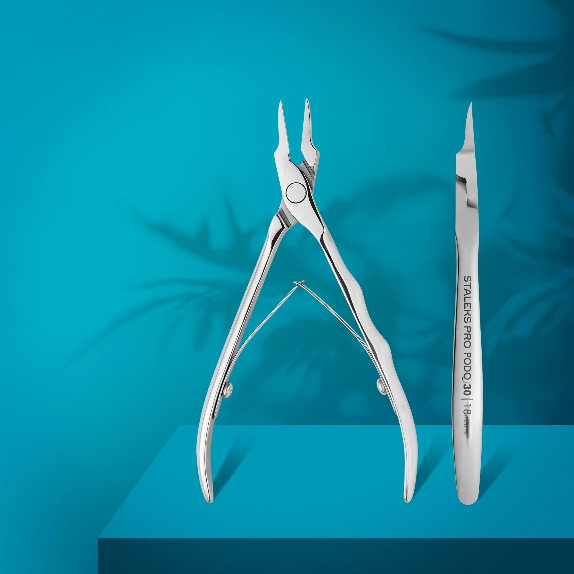 Staleks Pro Podo NP-30-18 – Batık tırnaklar için podoloji pensesi, 18 mm bıçak, daraltılmış güvenli uç, ergonomik uzun sap, paslanmaz çelik