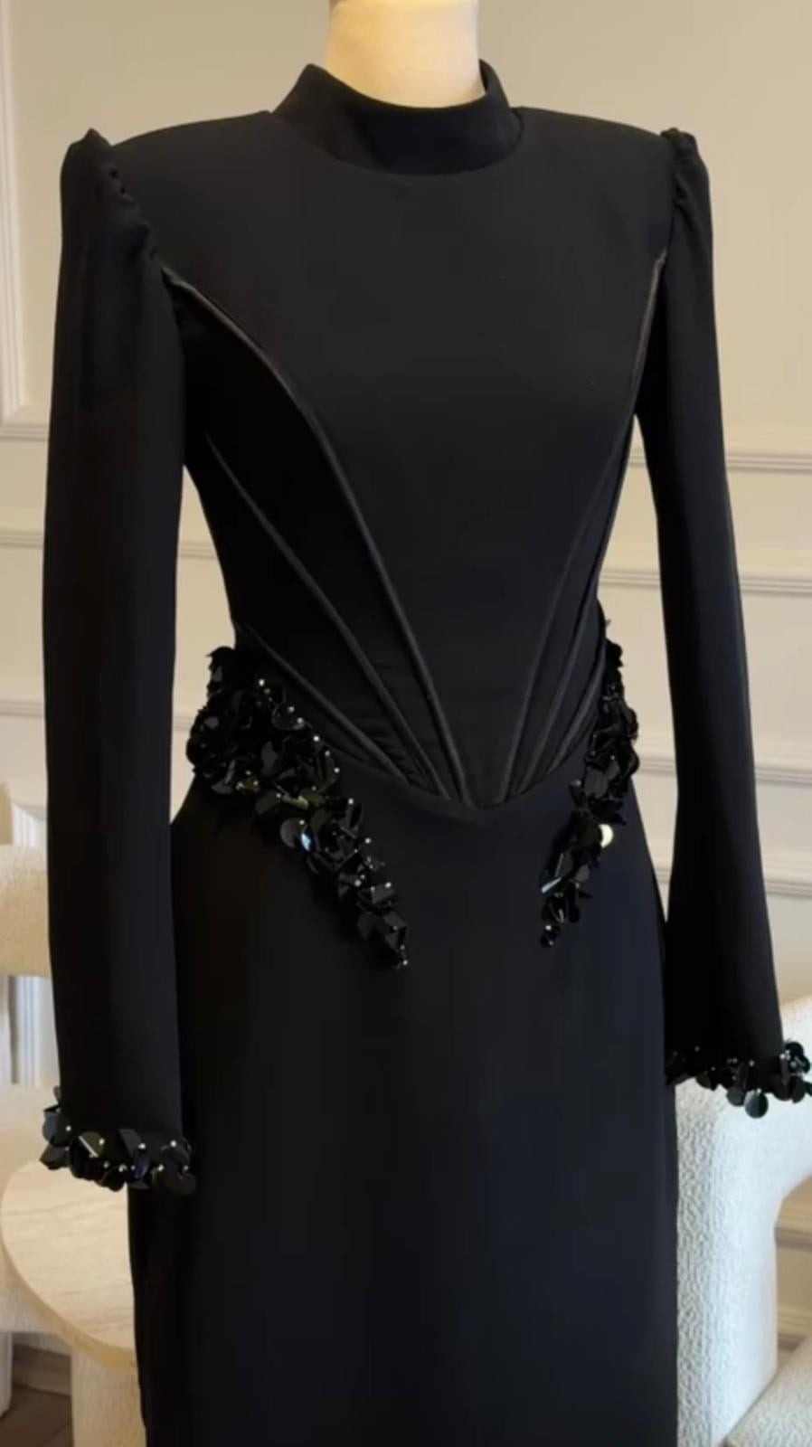Lune Black Elbise Kiralama