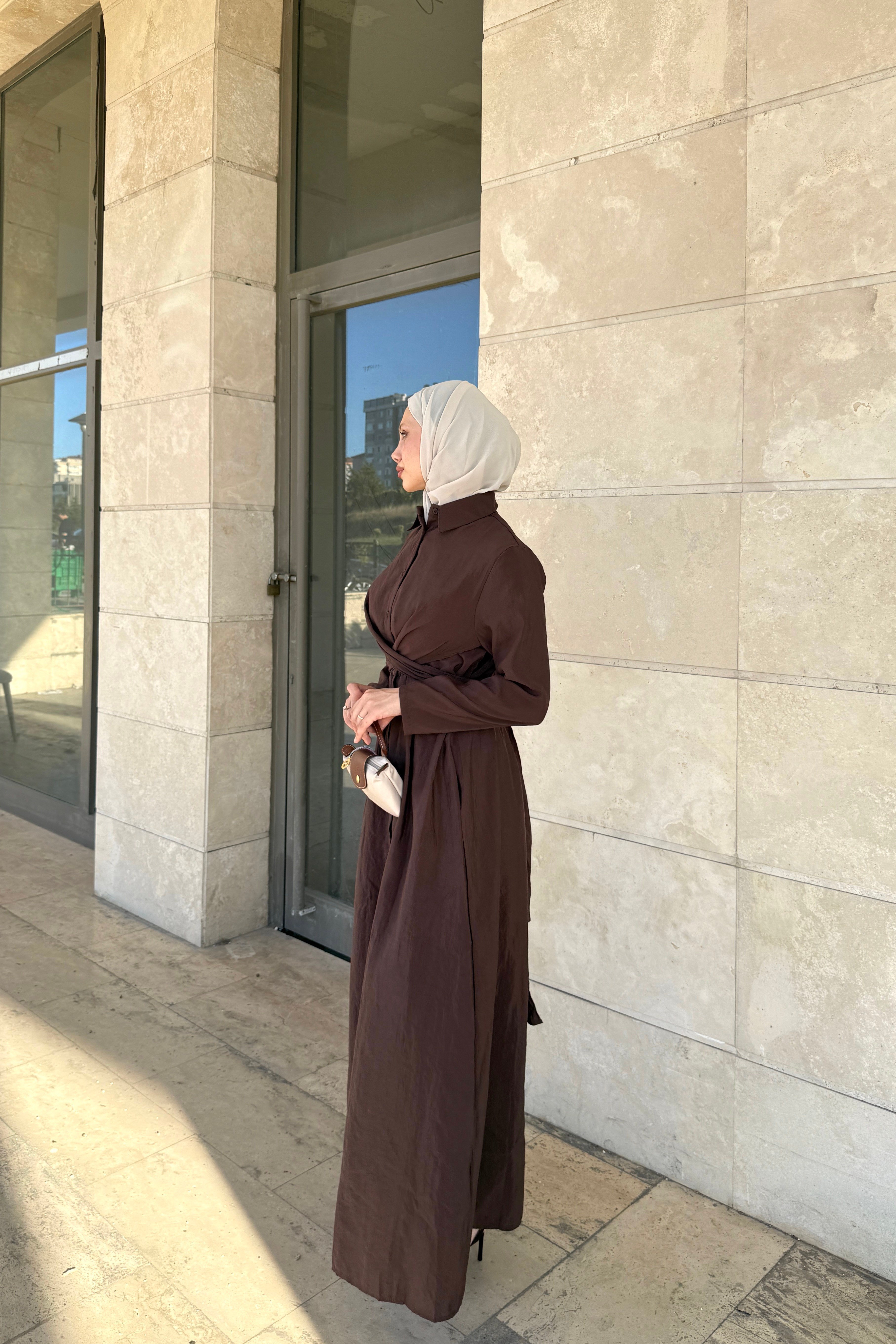 BAĞLAMA DETAYLI ELBİSE - KAHVERENGİ