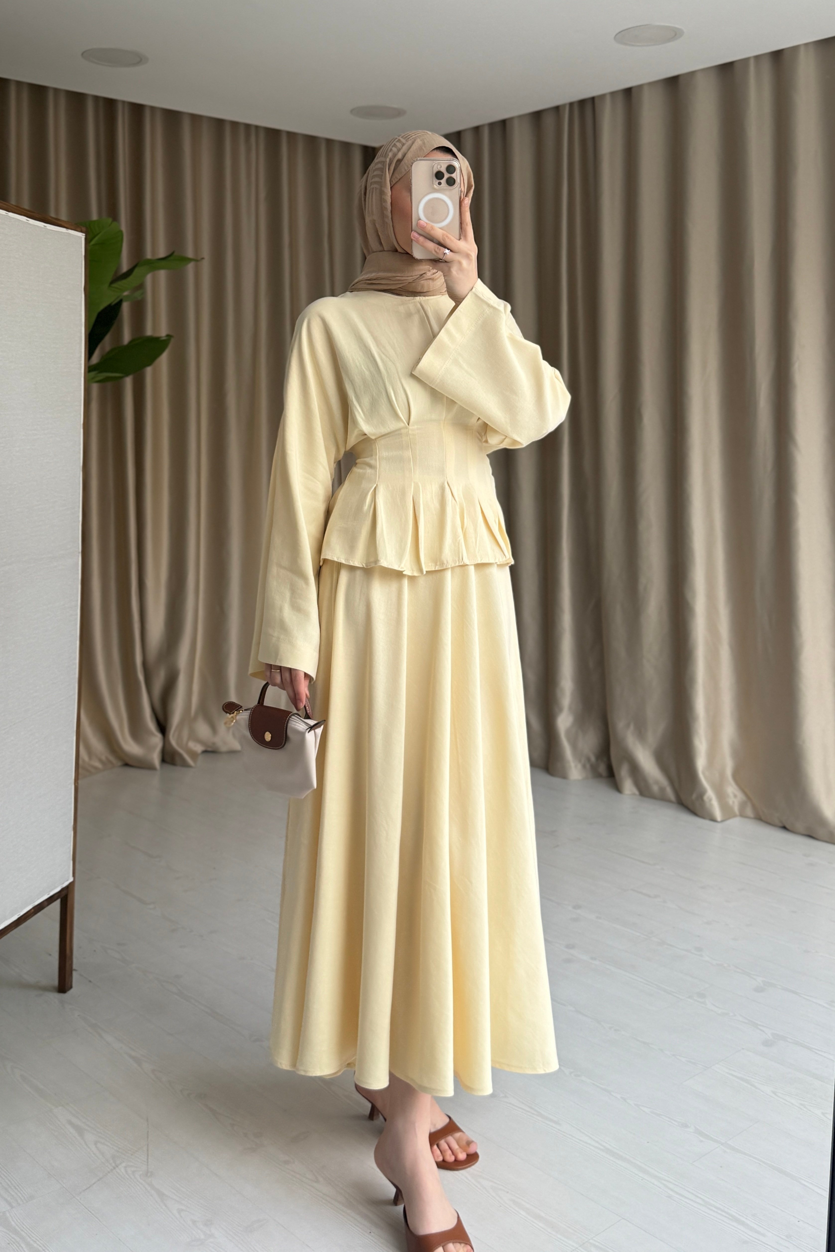 BEL DETAYLI TAKIM - SOFT SARI