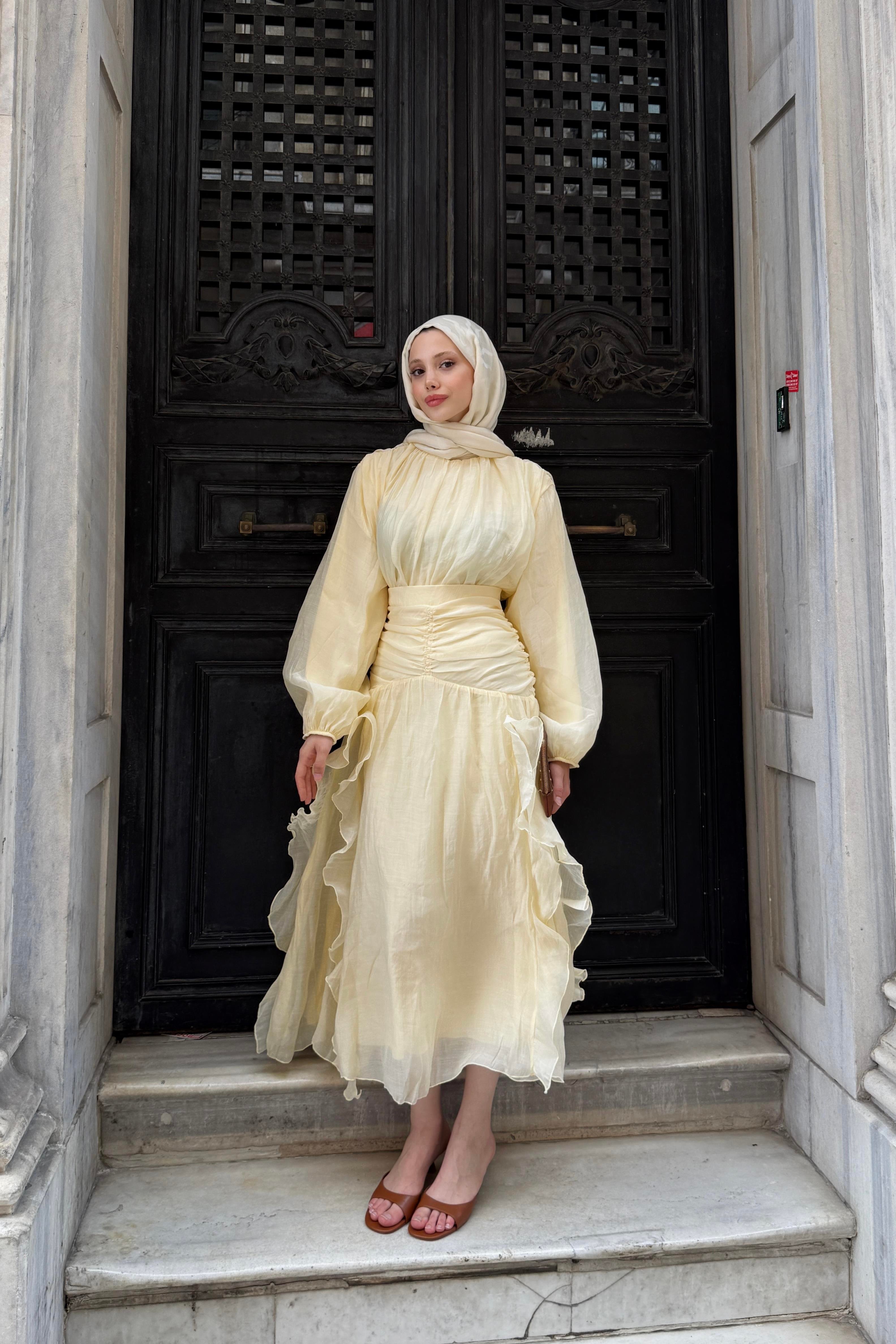 BELLA TAKIM - SARI
