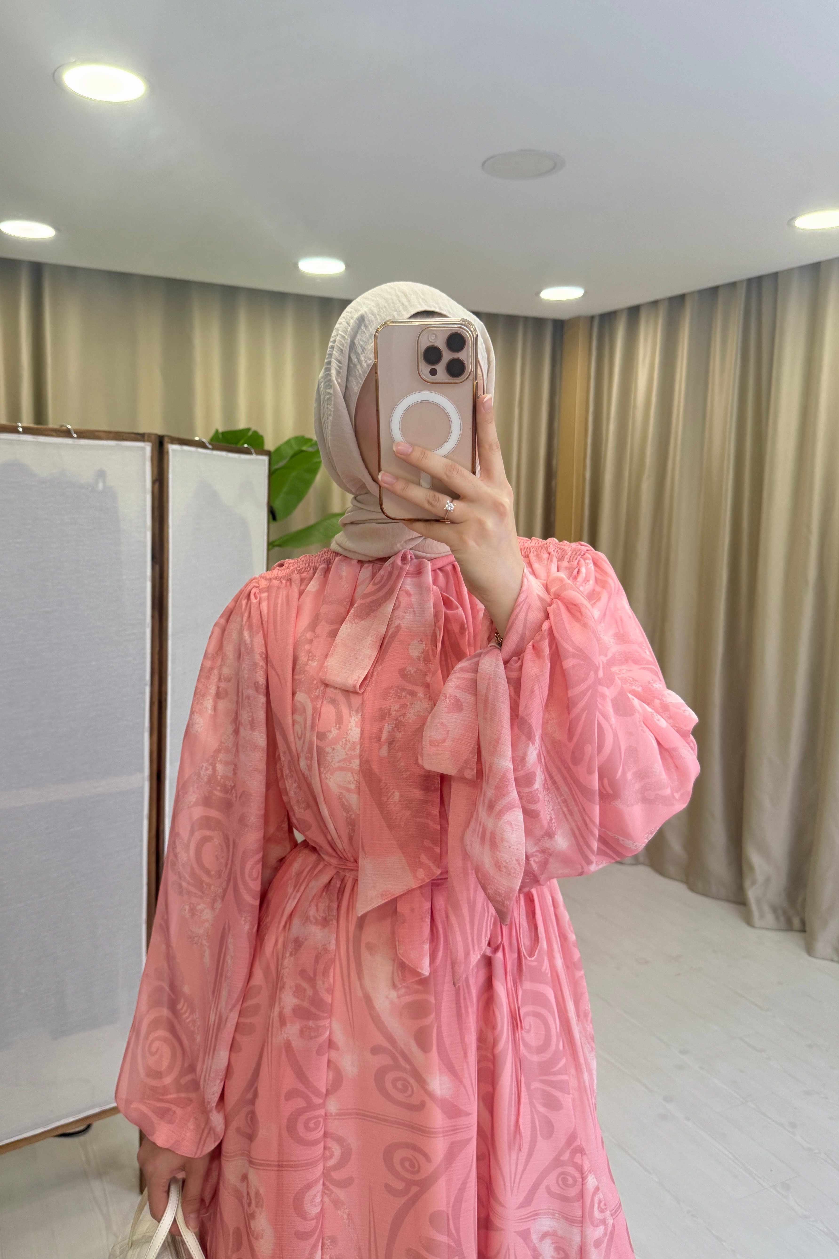 FULAR YAKA PEMBE ŞİFON ELBİSE