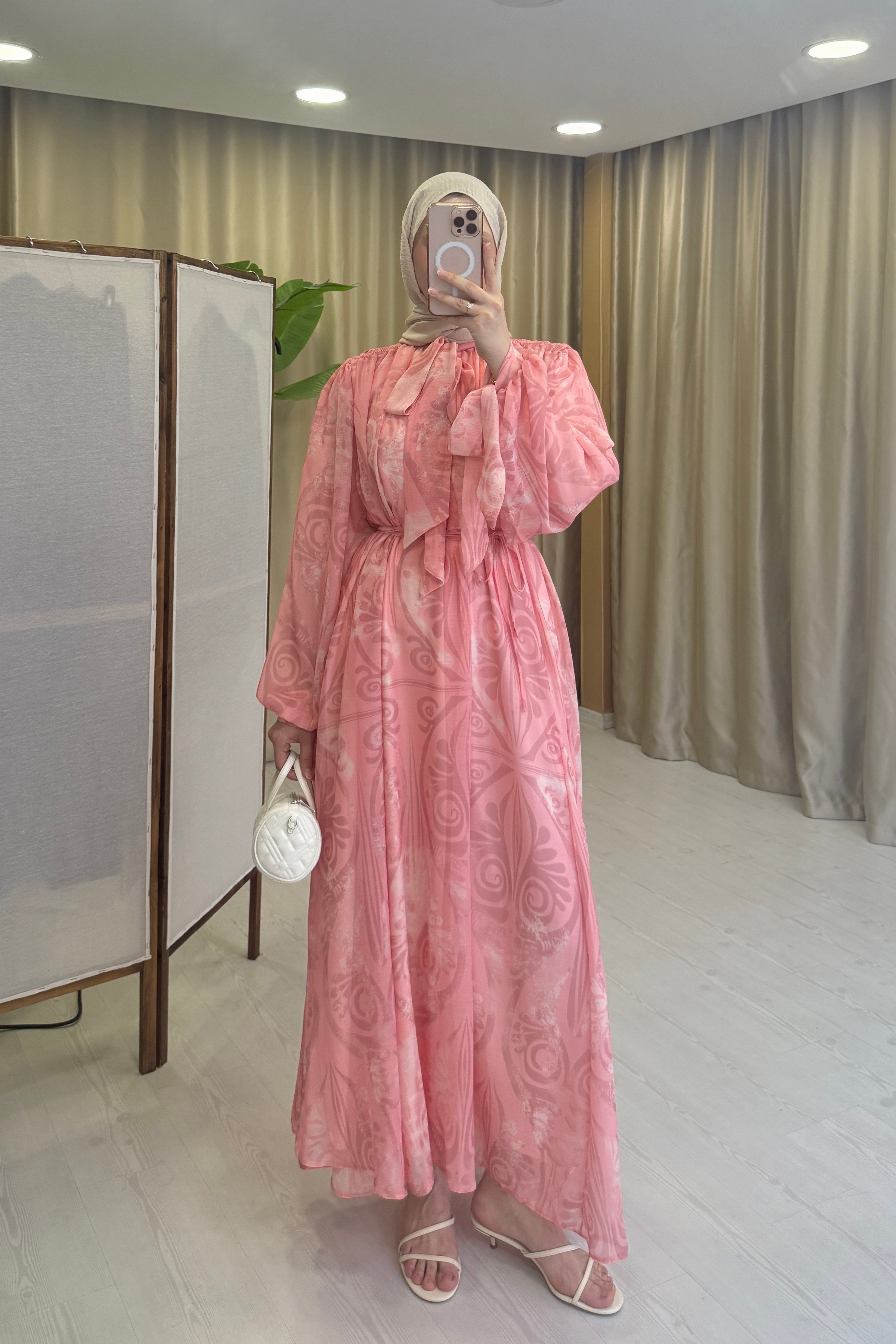 FULAR YAKA PEMBE ŞİFON ELBİSE