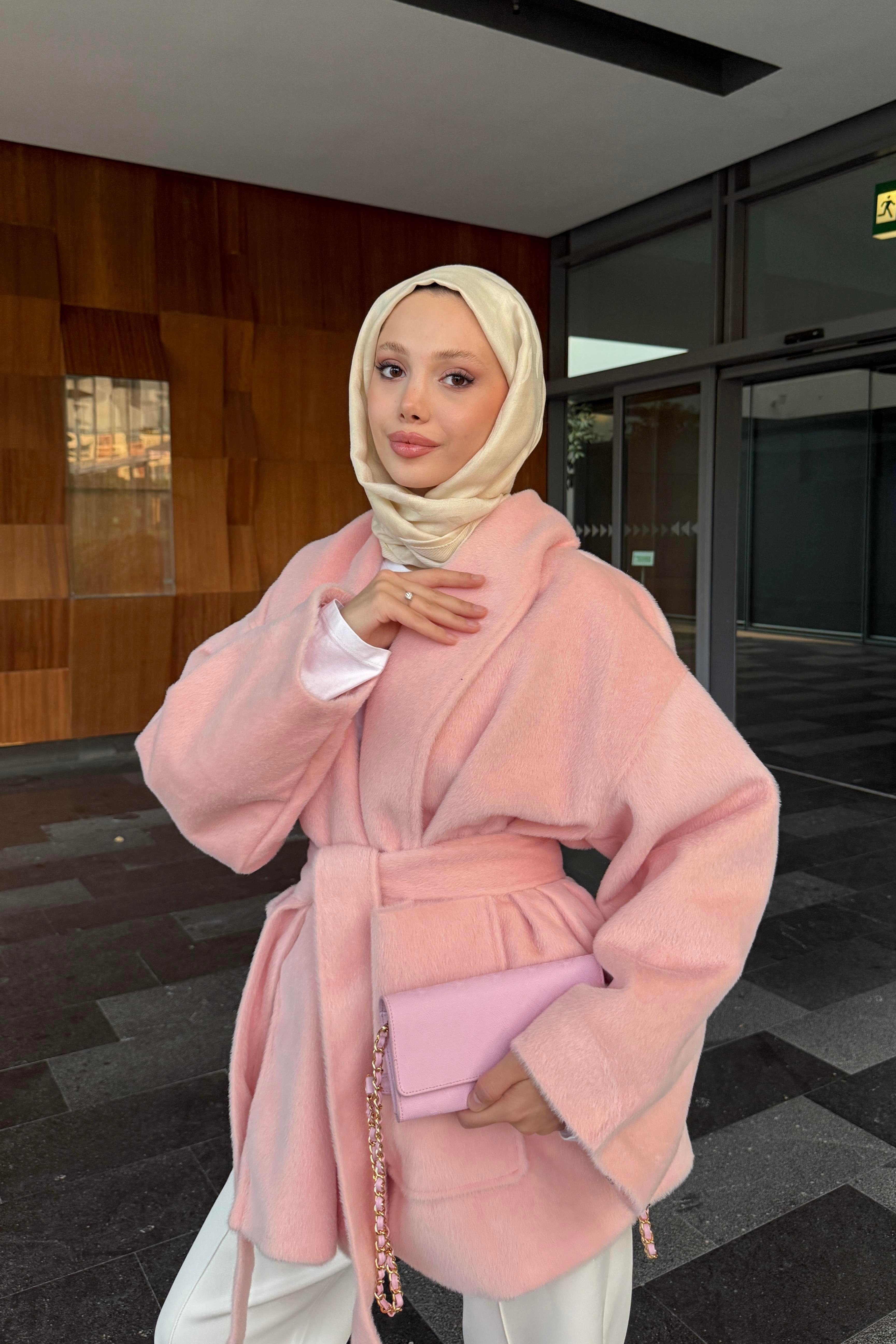 KUŞAKLI SUNİ KÜRKLÜ CEKET - PEMBE