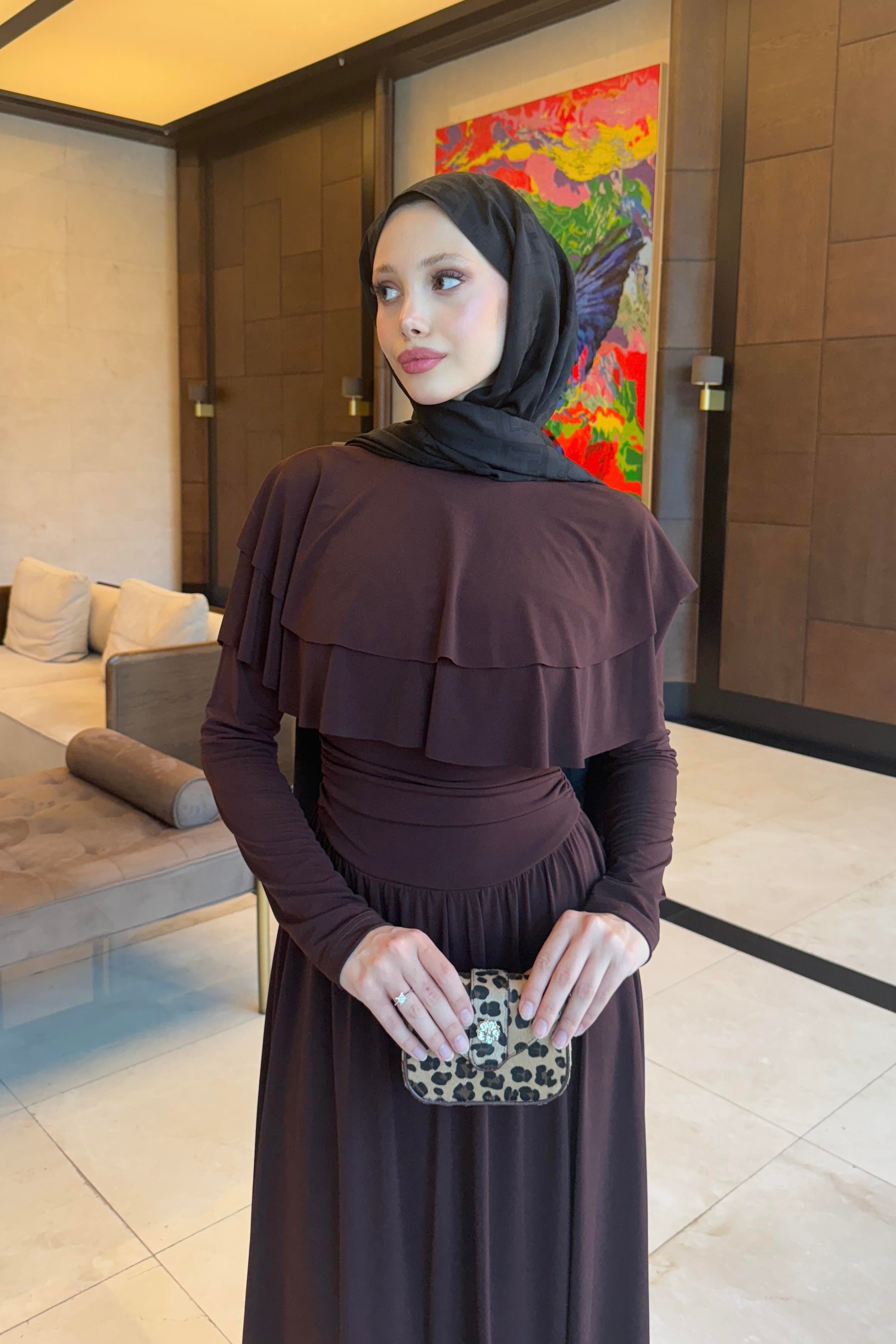 YAKALI DRAPE ELBİSE - KAHVE