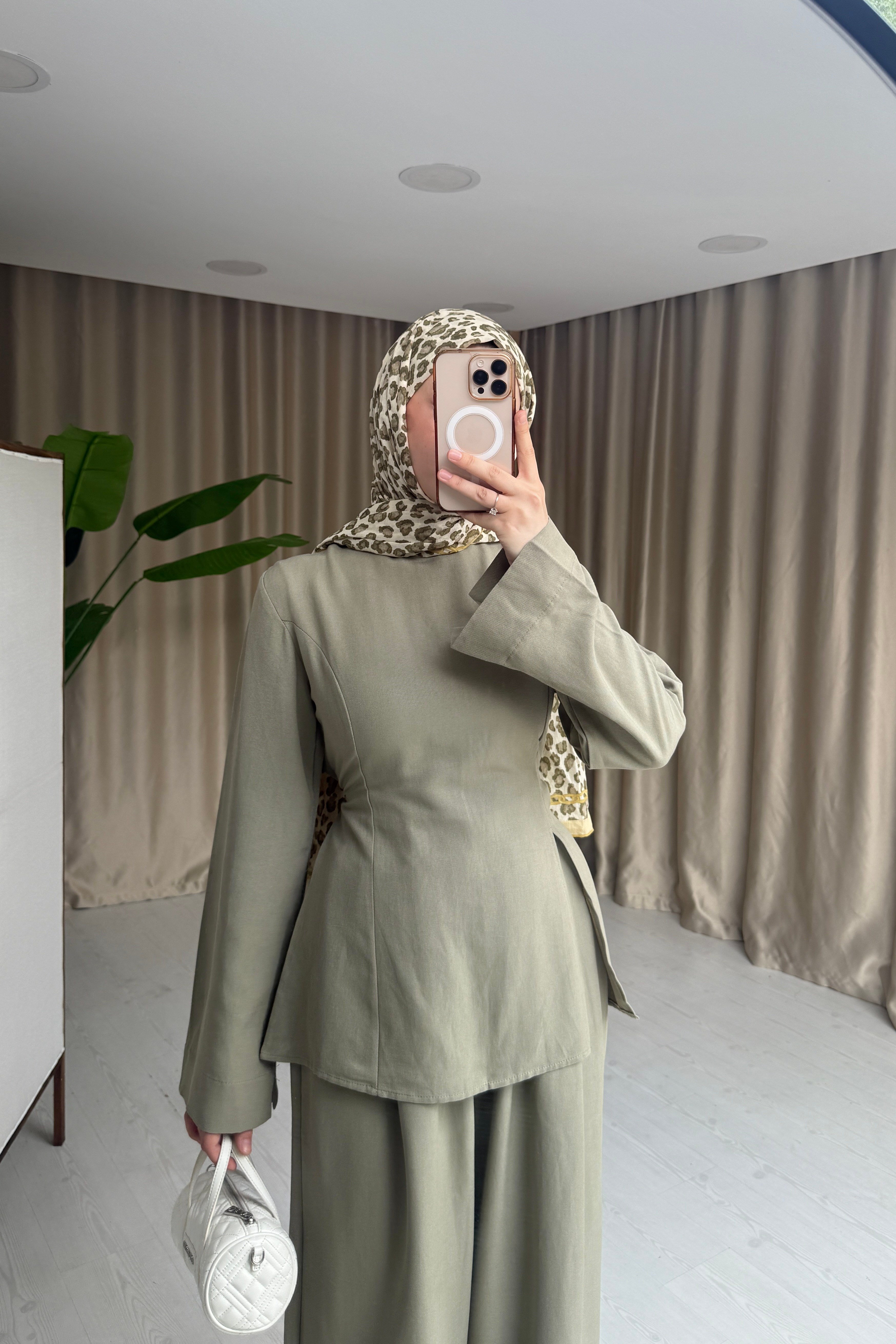 YIRTMAÇ DETAYLI KETEN TAKIM - ÇAĞLA