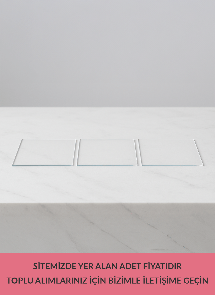 Şeffaf Pleksi Parfüm Standı – 20×20 cm (3 mm)