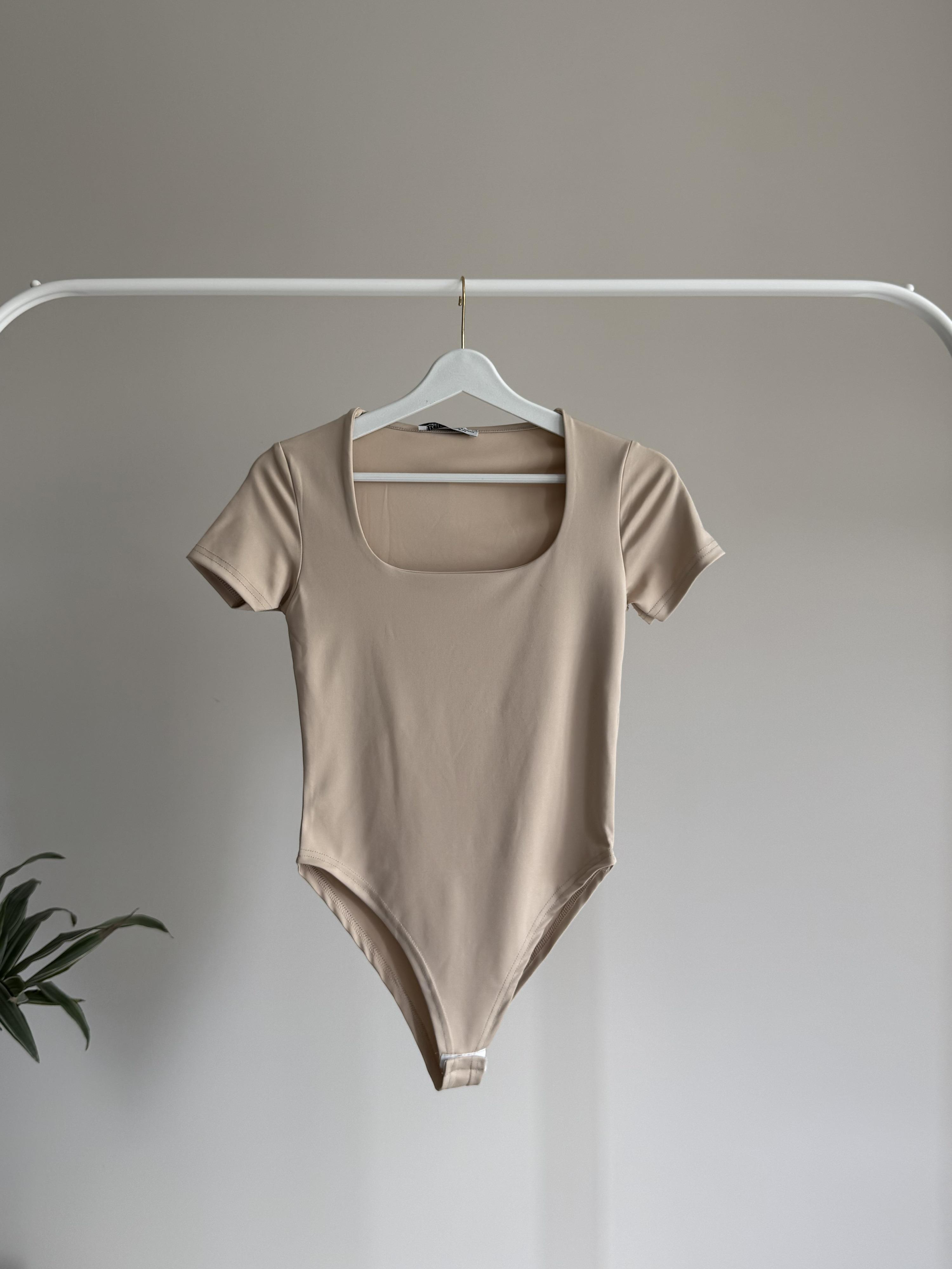Bej Kısa Kollu Bodysuit