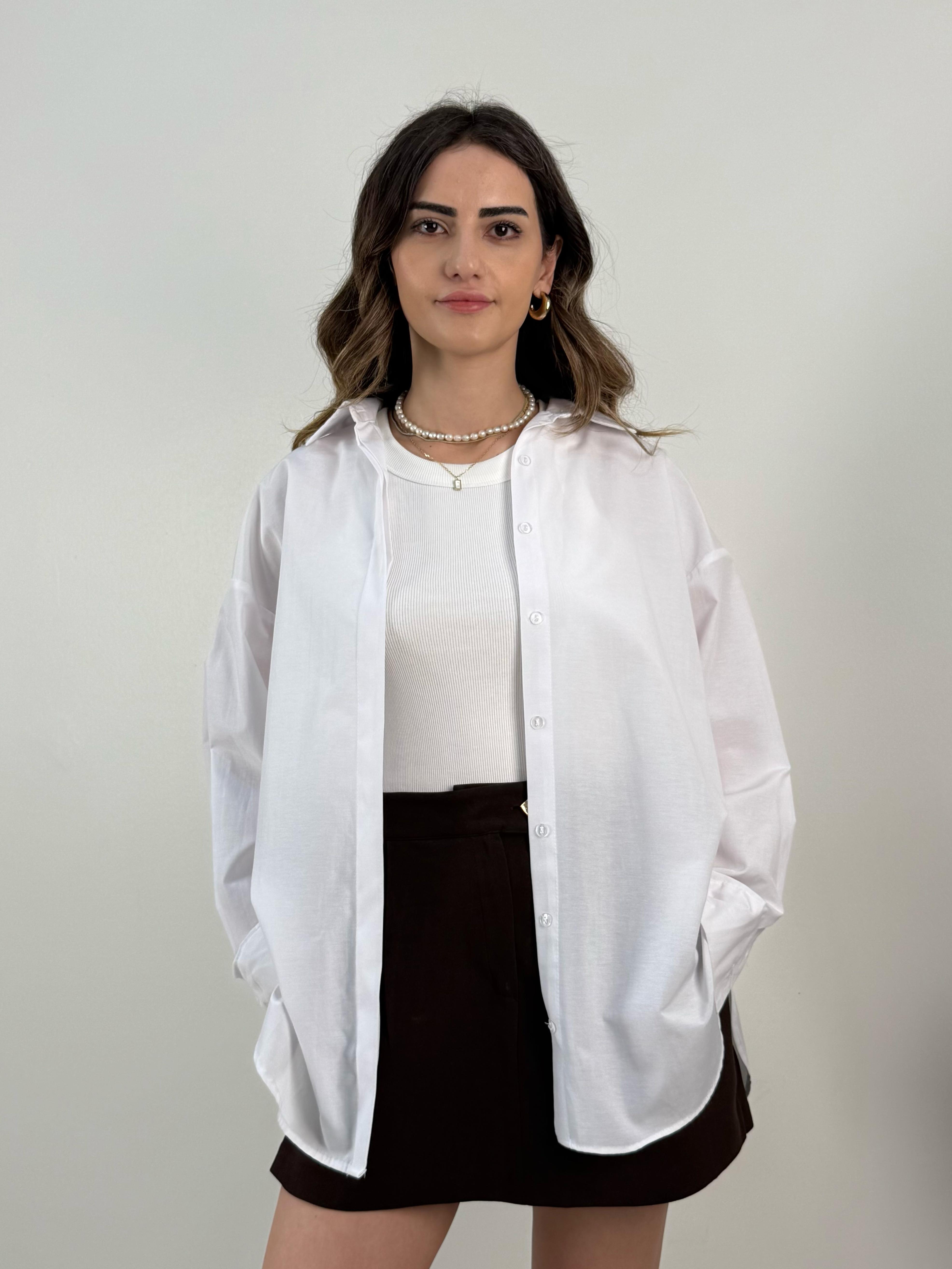 Beyaz Basic Oversize Gömlek