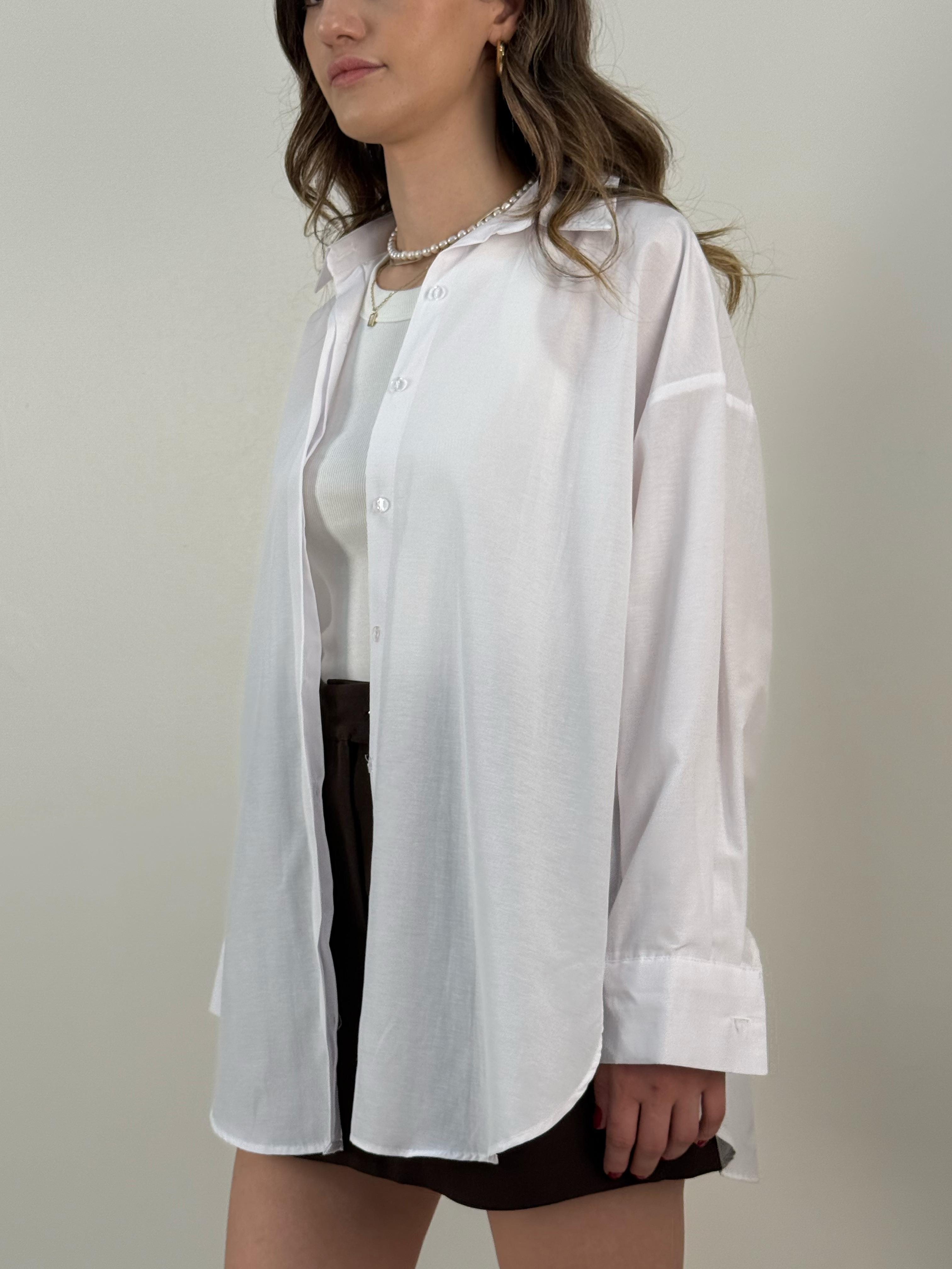Beyaz Basic Oversize Gömlek