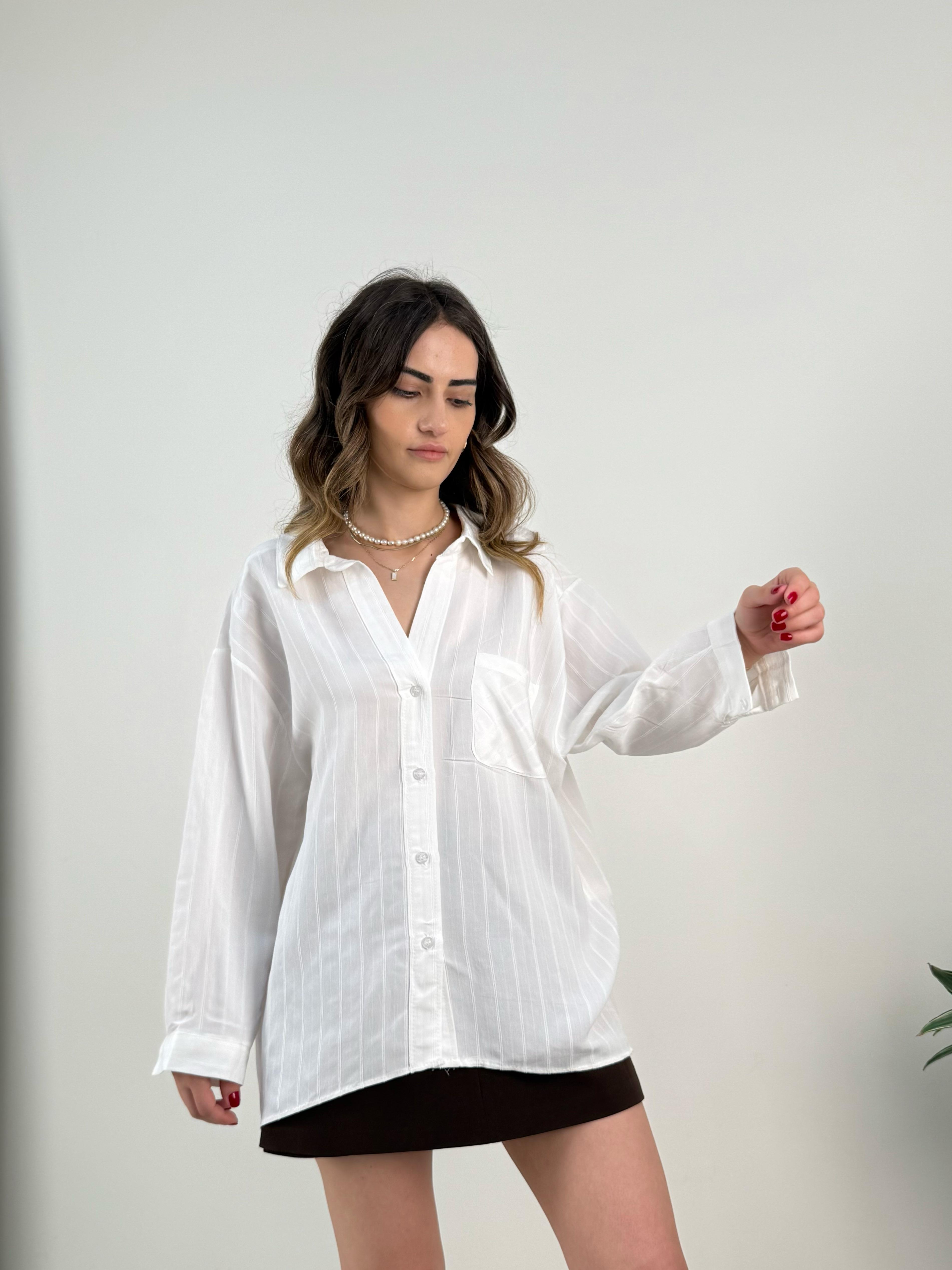 Beyaz Oversize Gömlek