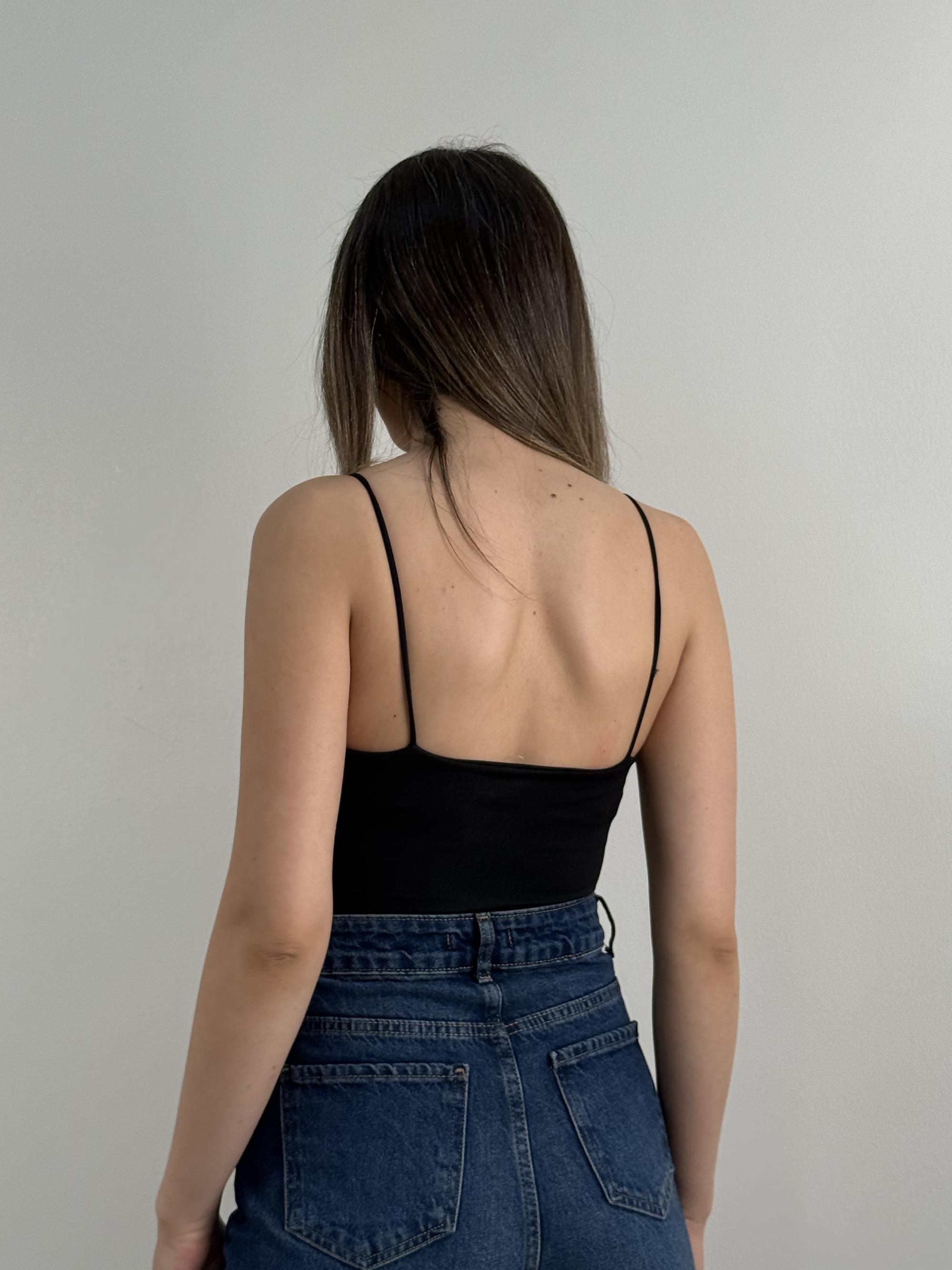 Siyah Askılı Bodysuit