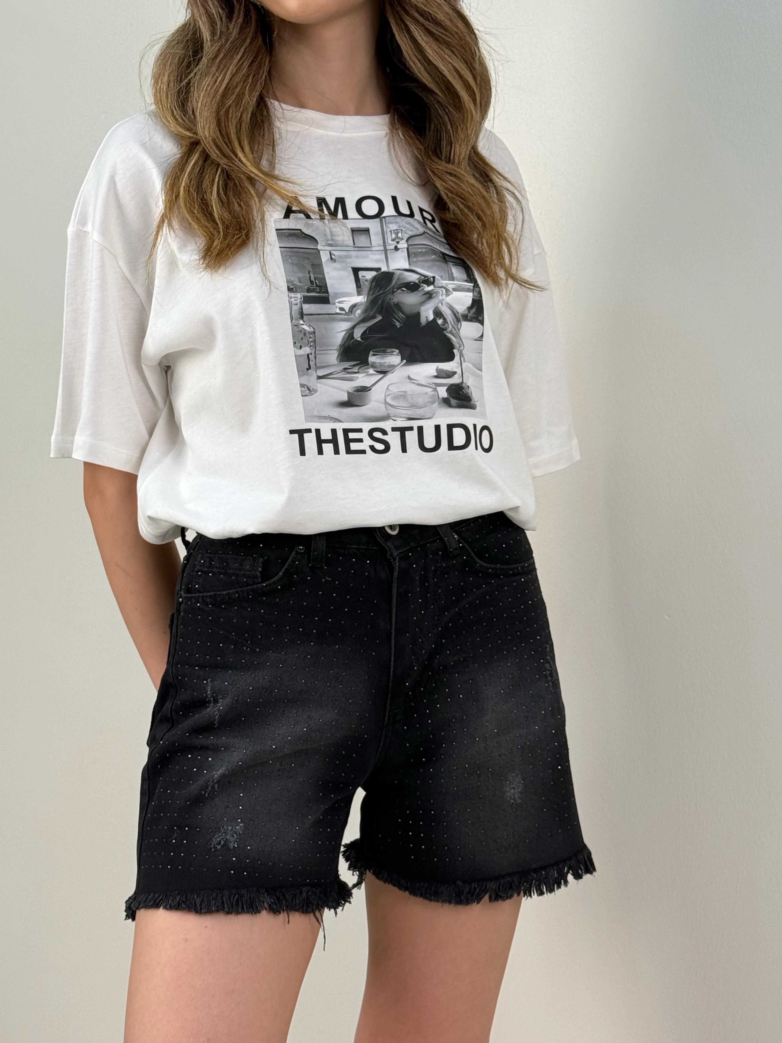 Taşlı Denim Şort
